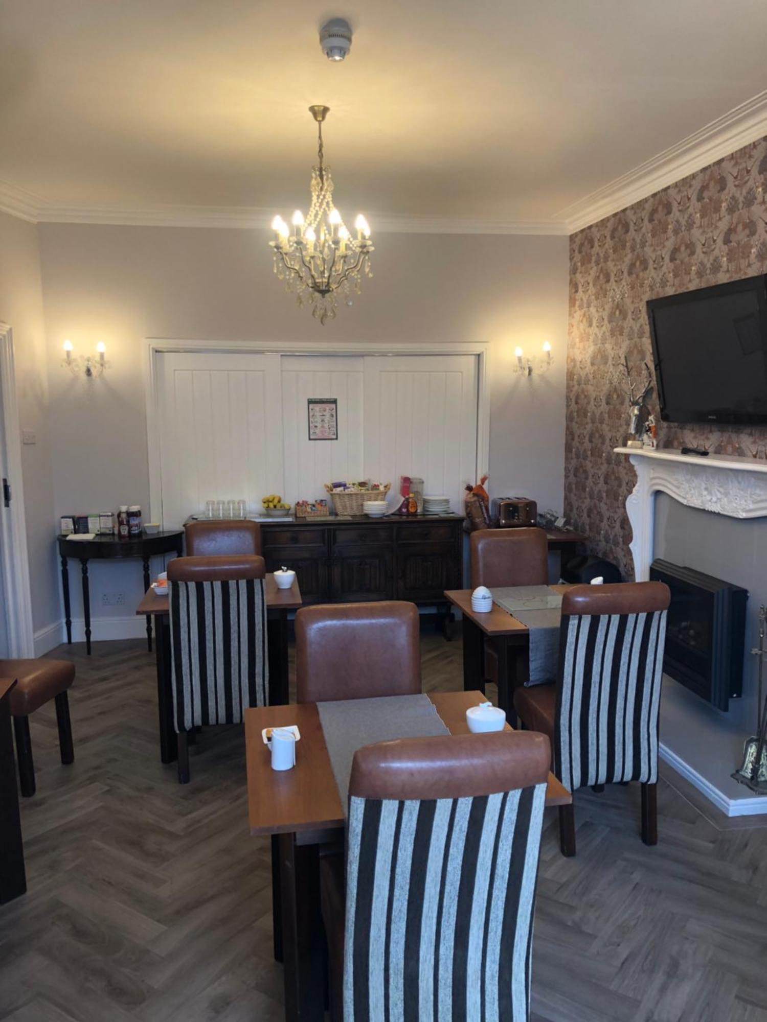 Guest house Edenfield Number 42 *