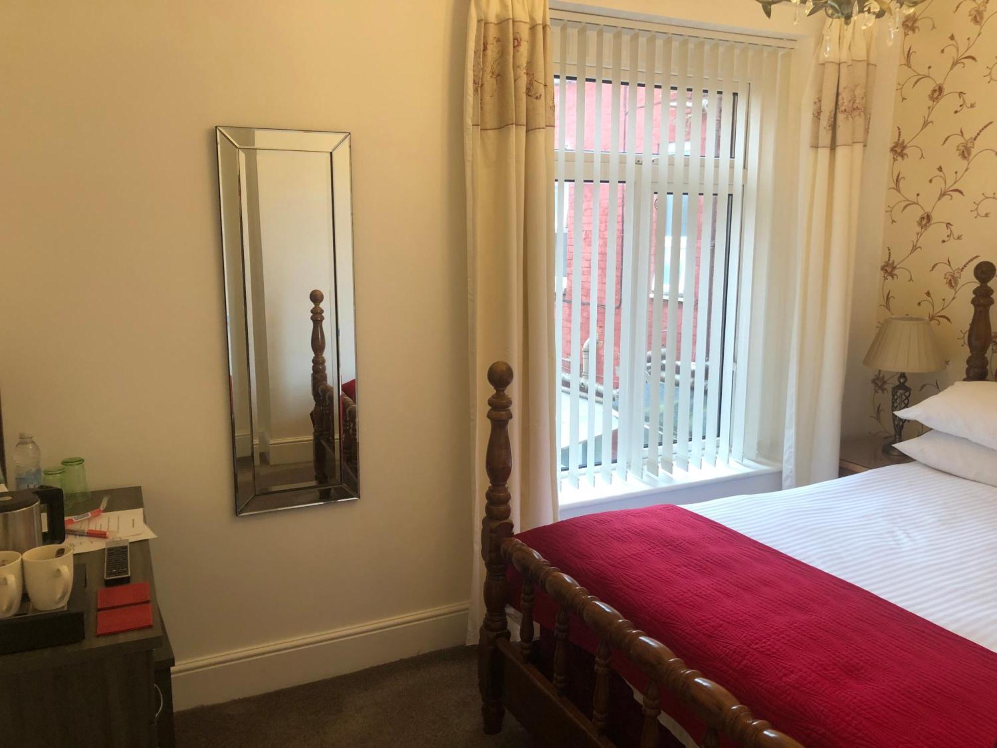 Edenfield Number 42 Guest house