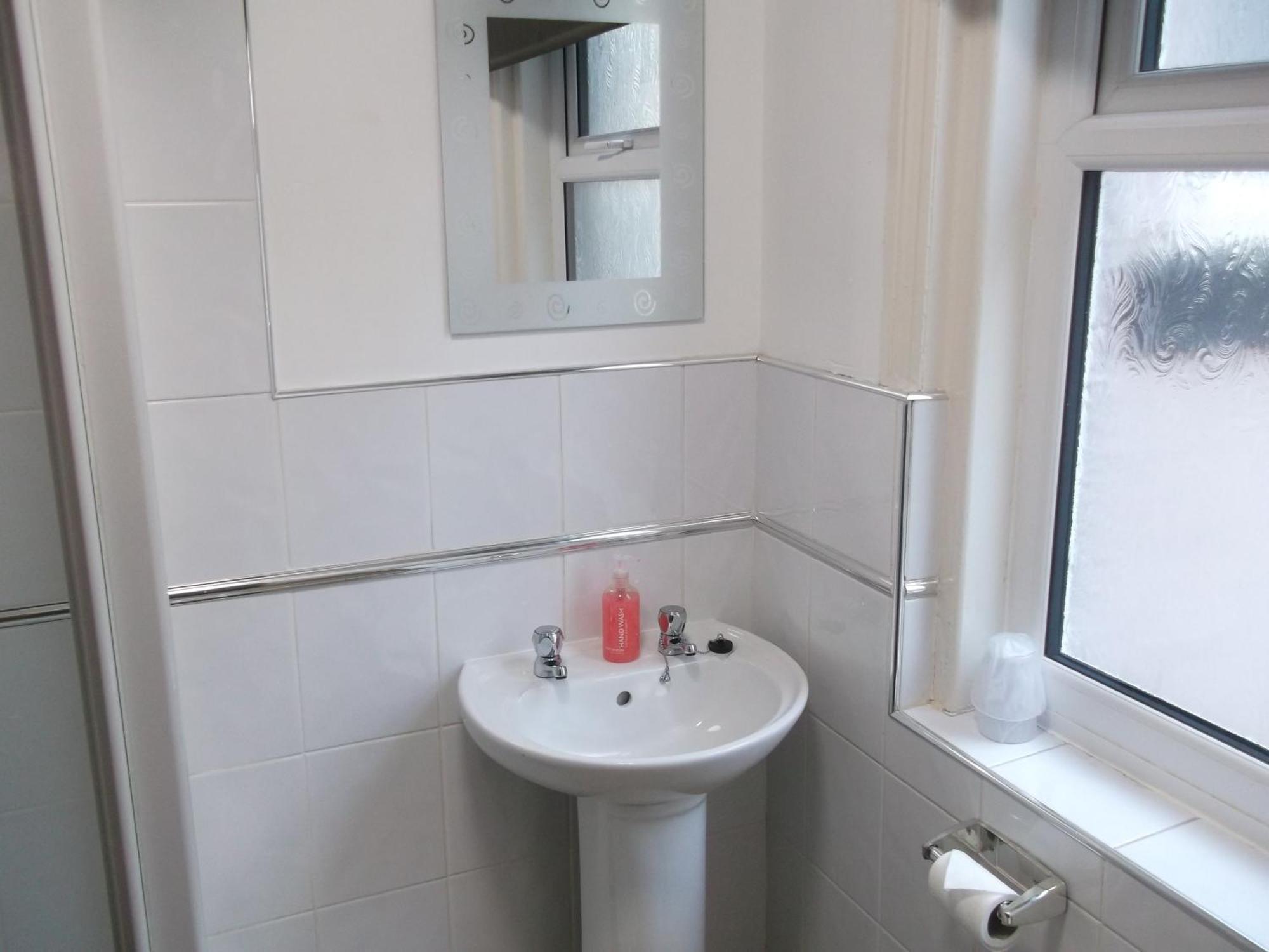 Bed & Breakfast Atlantis 3*