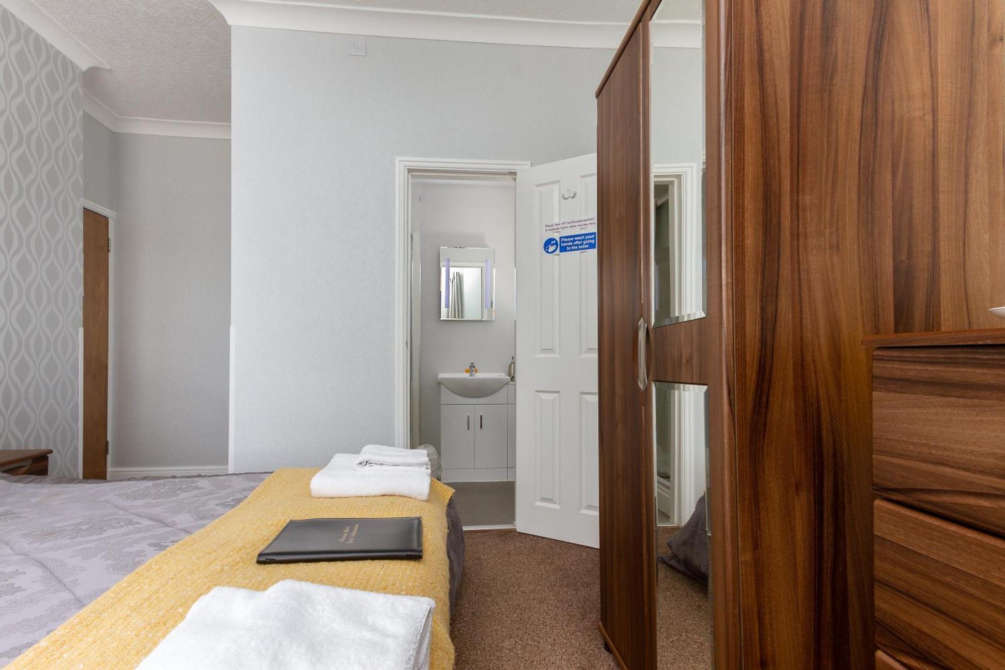The Almeria Bed & Breakfast 3*