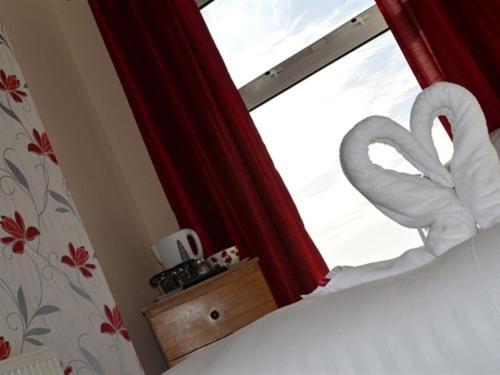 The Chimes On The Sea Bed & Breakfast Blackpool