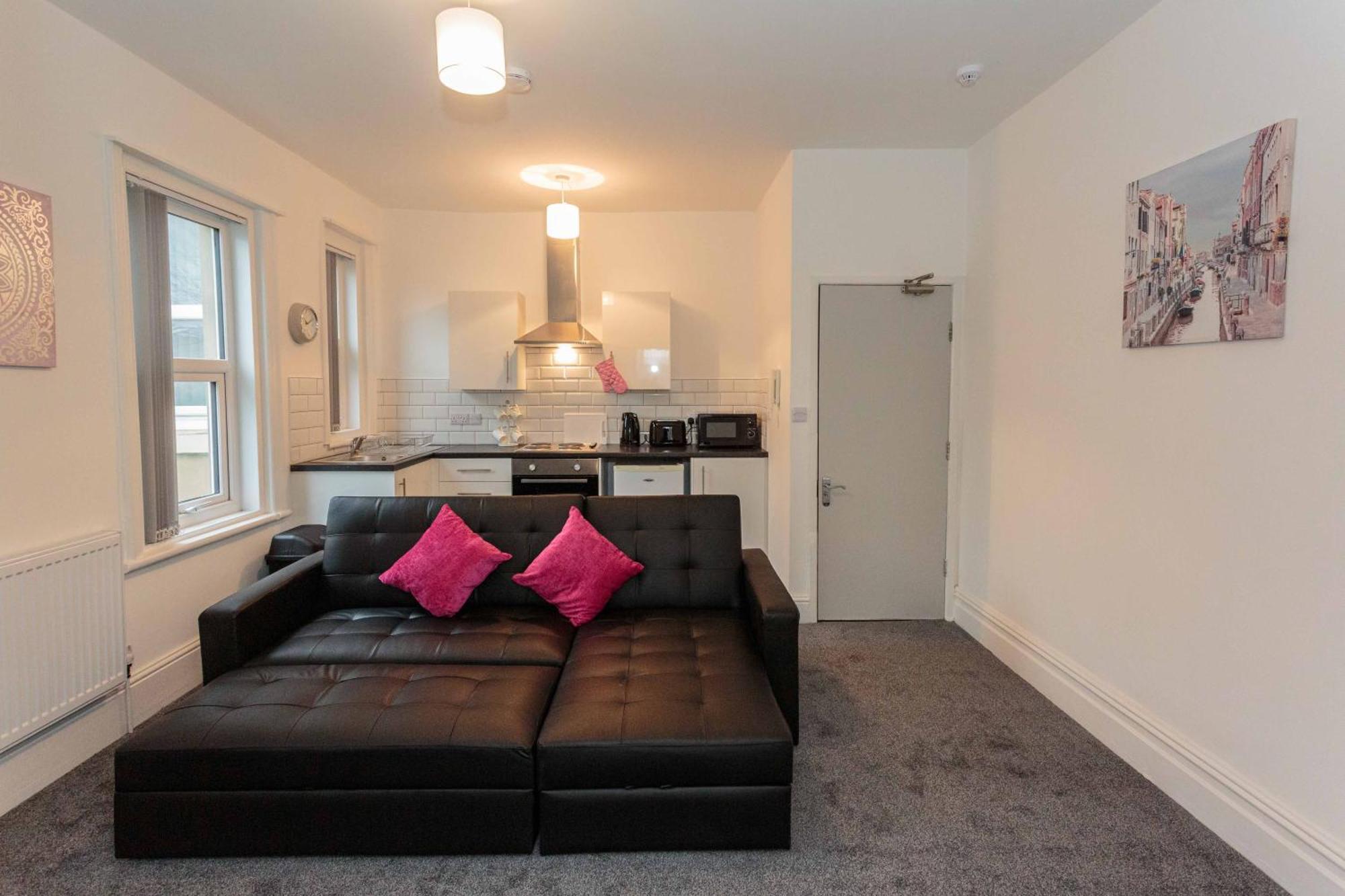 Cherry - Berry Apartment