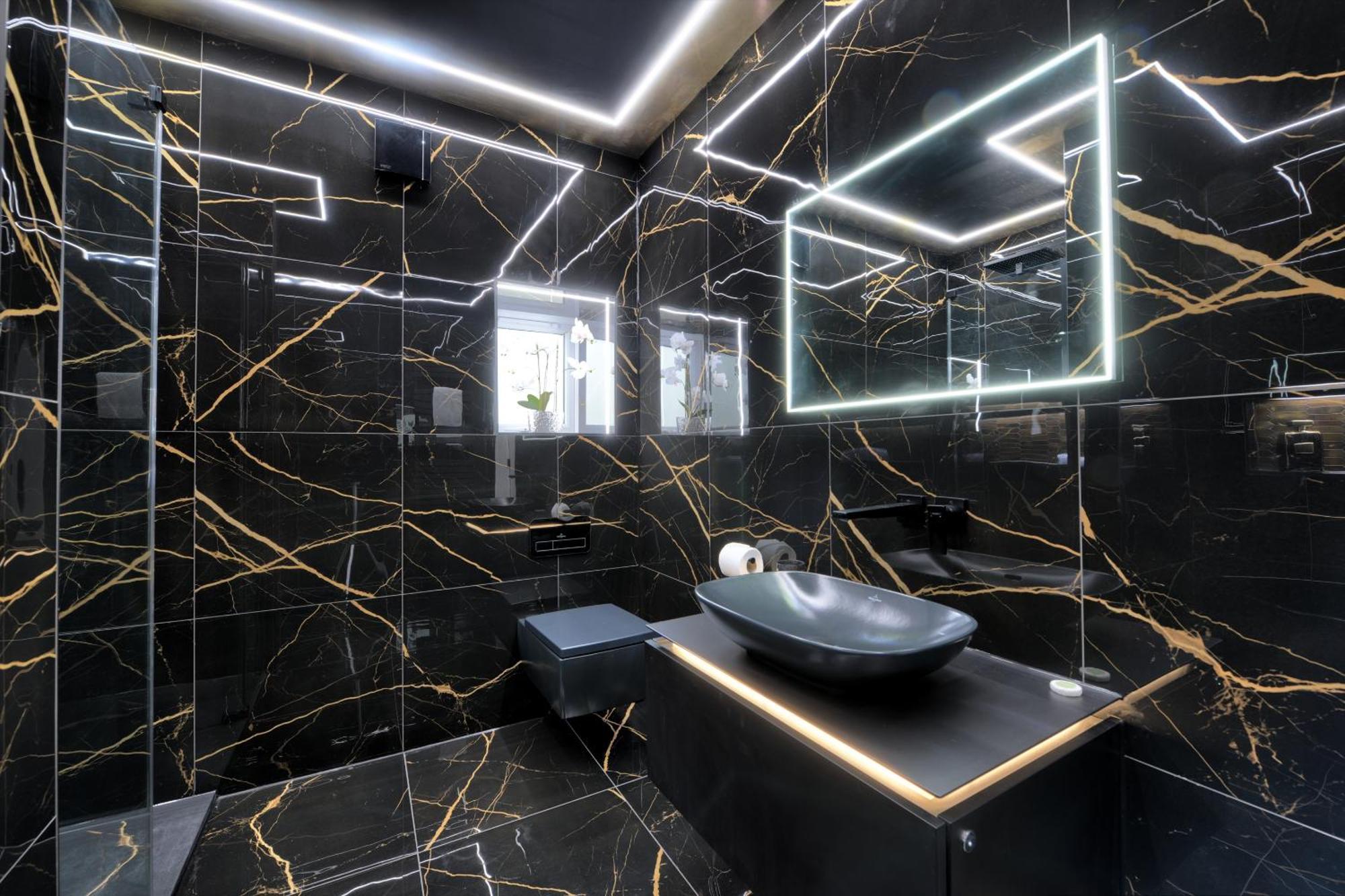 Apartment Swish Luxury