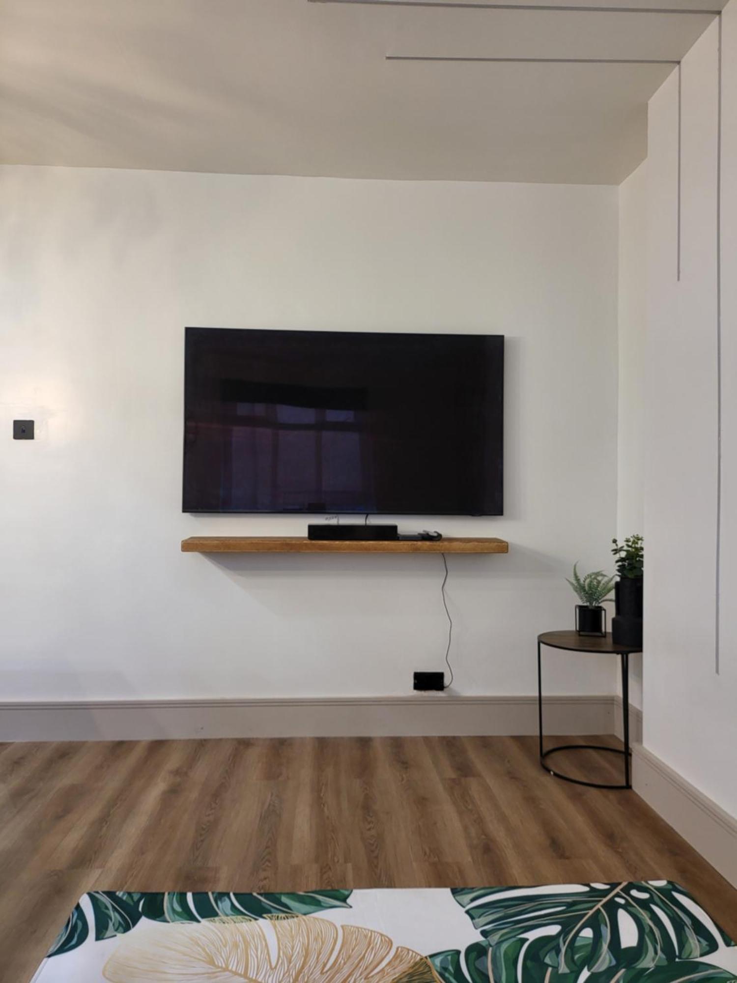 Country Style Modern Self Catering 3 Bedroom In *