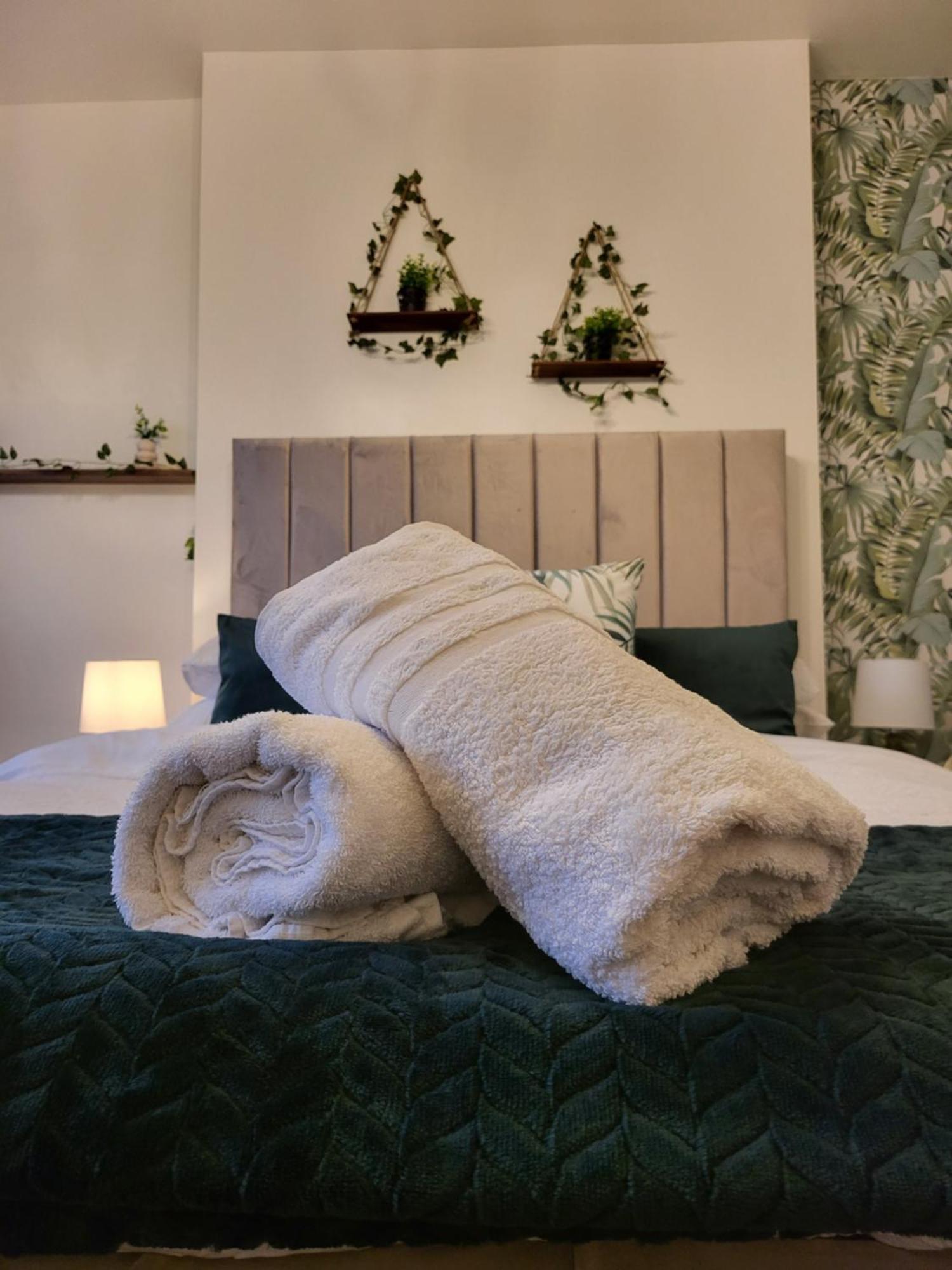 Country Style Modern Self Catering 3 Bedroom In Holiday home Blackpool