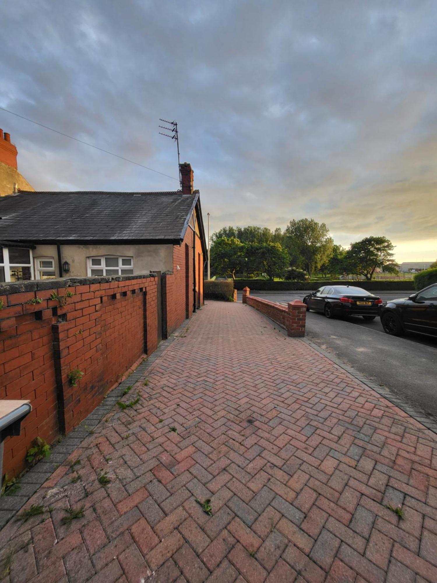 Country Style Modern Self Catering 3 Bedroom In Blackpool