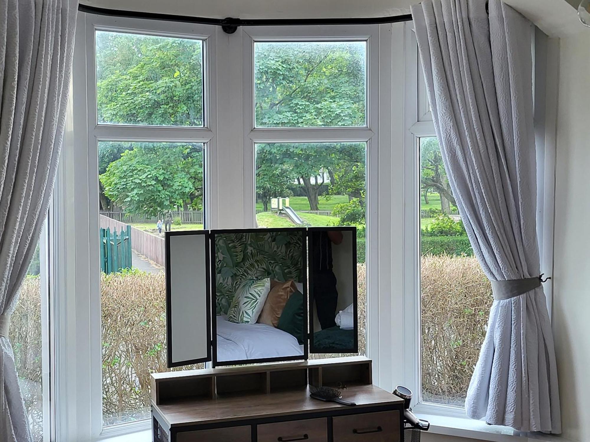 Country Style Modern Self Catering 3 Bedroom In Blackpool