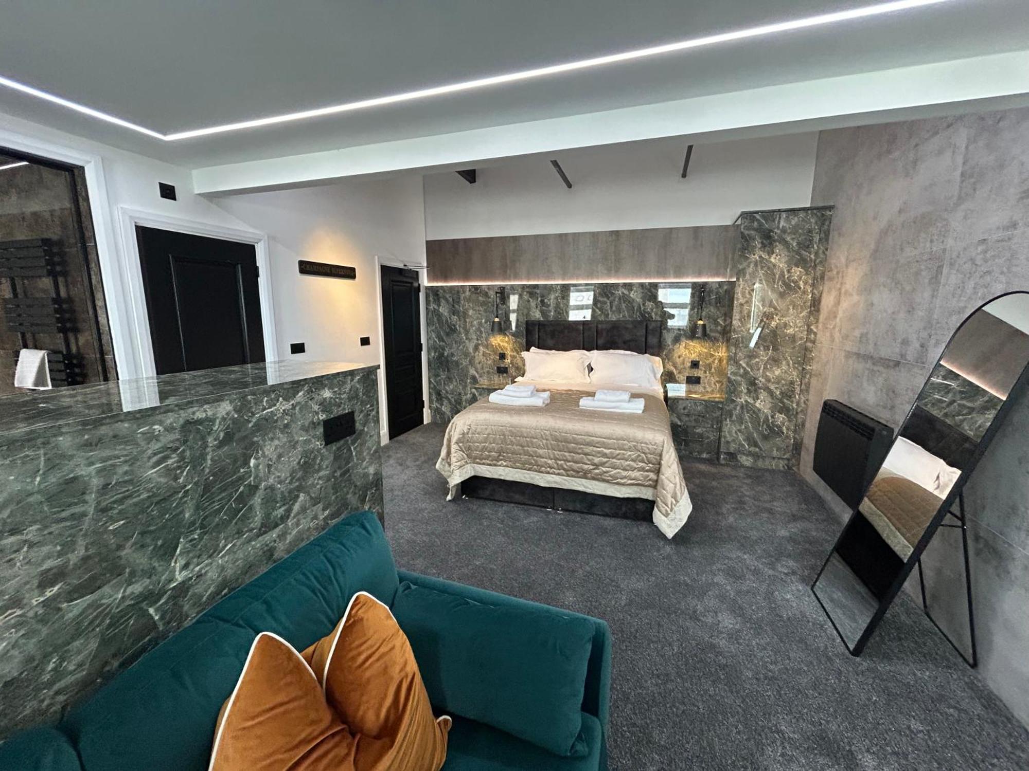 Swish Luxury Apartment