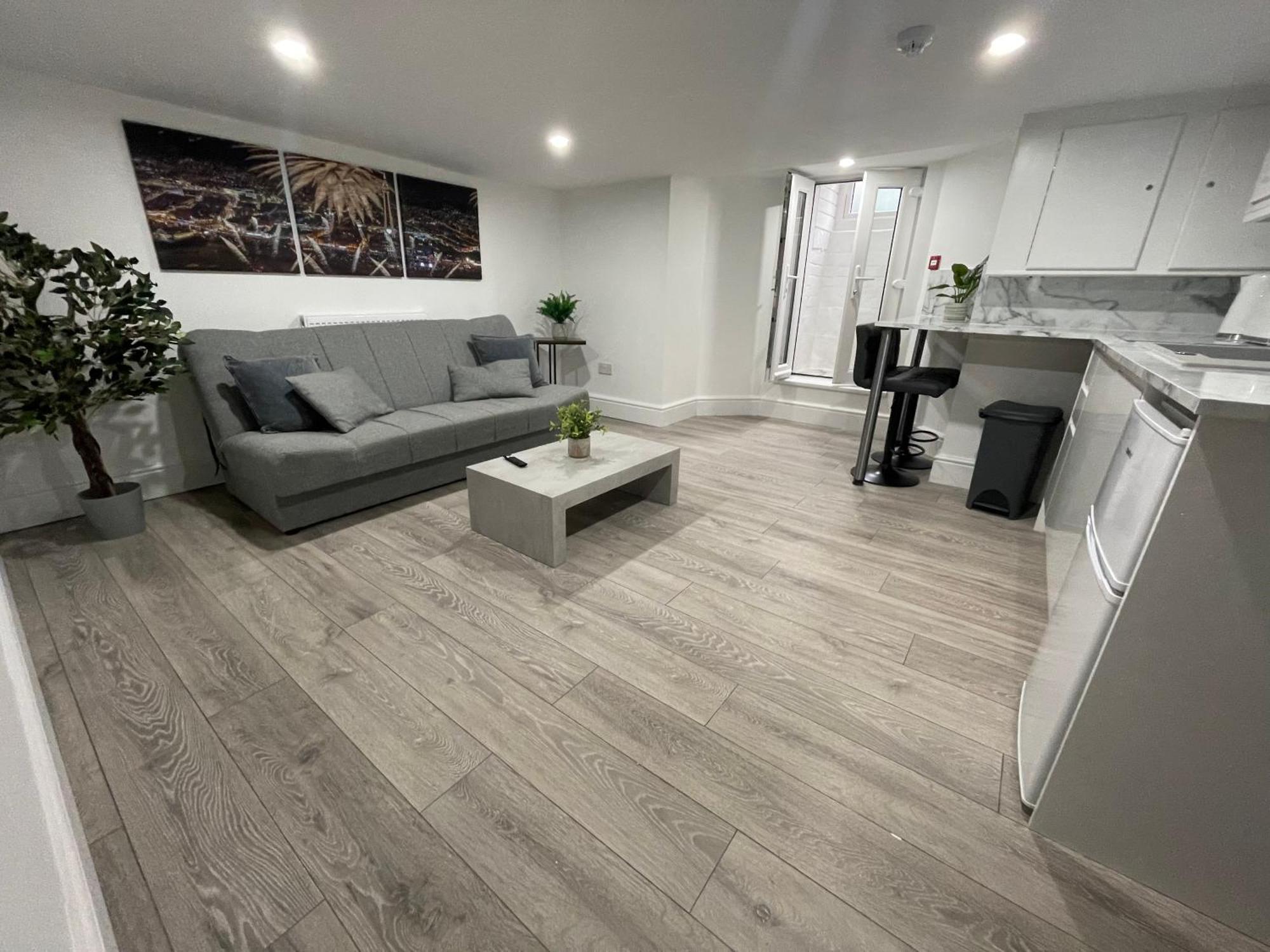 Apartment Osborne Luxury Hot Tub And Jacuzzi