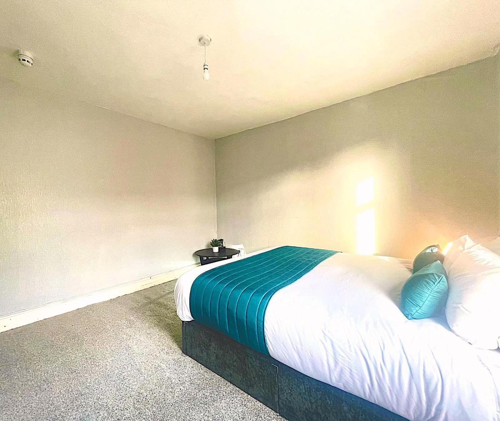 - Seaside Lodge *