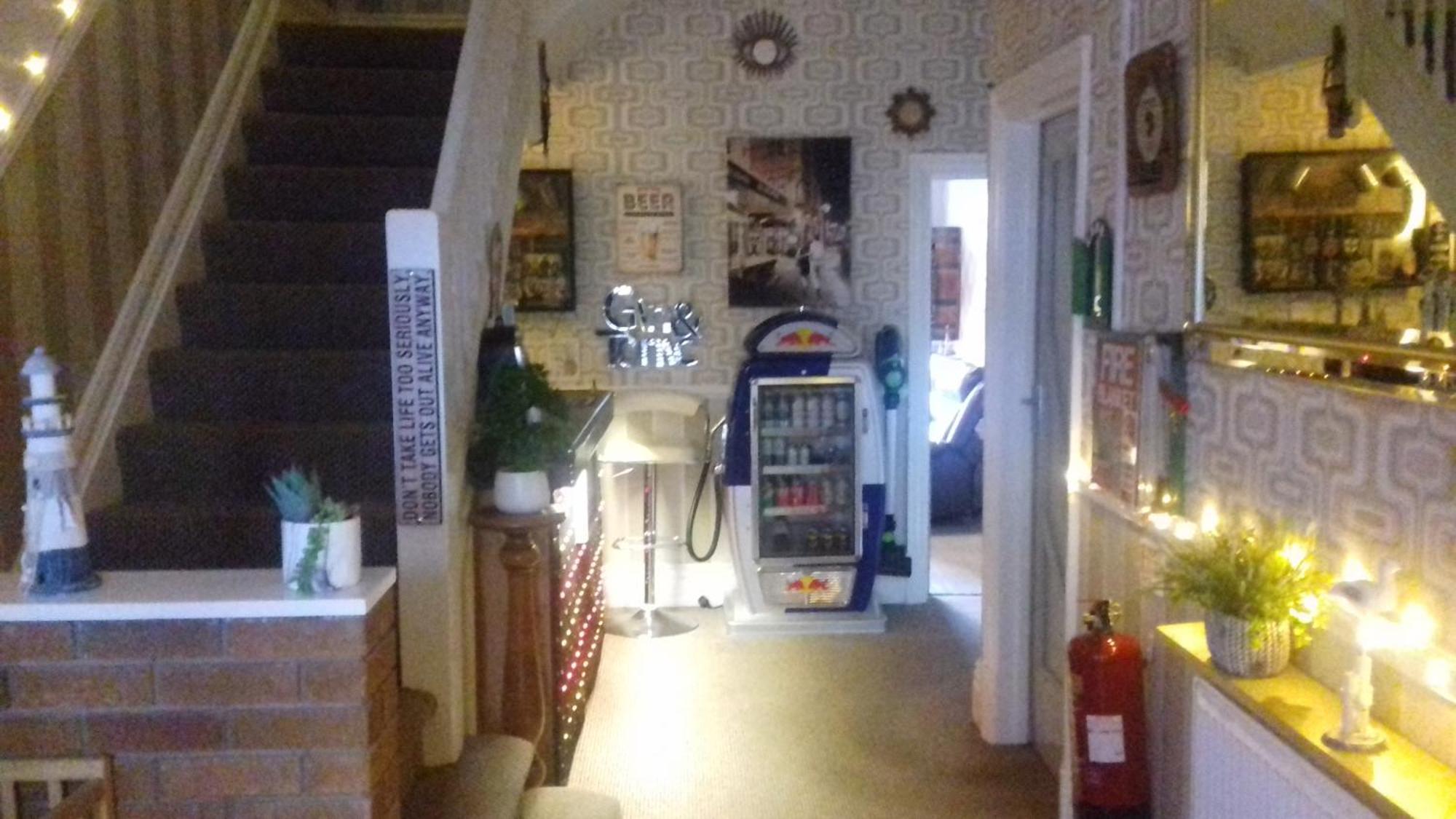 The Rock N Roll Apartment *