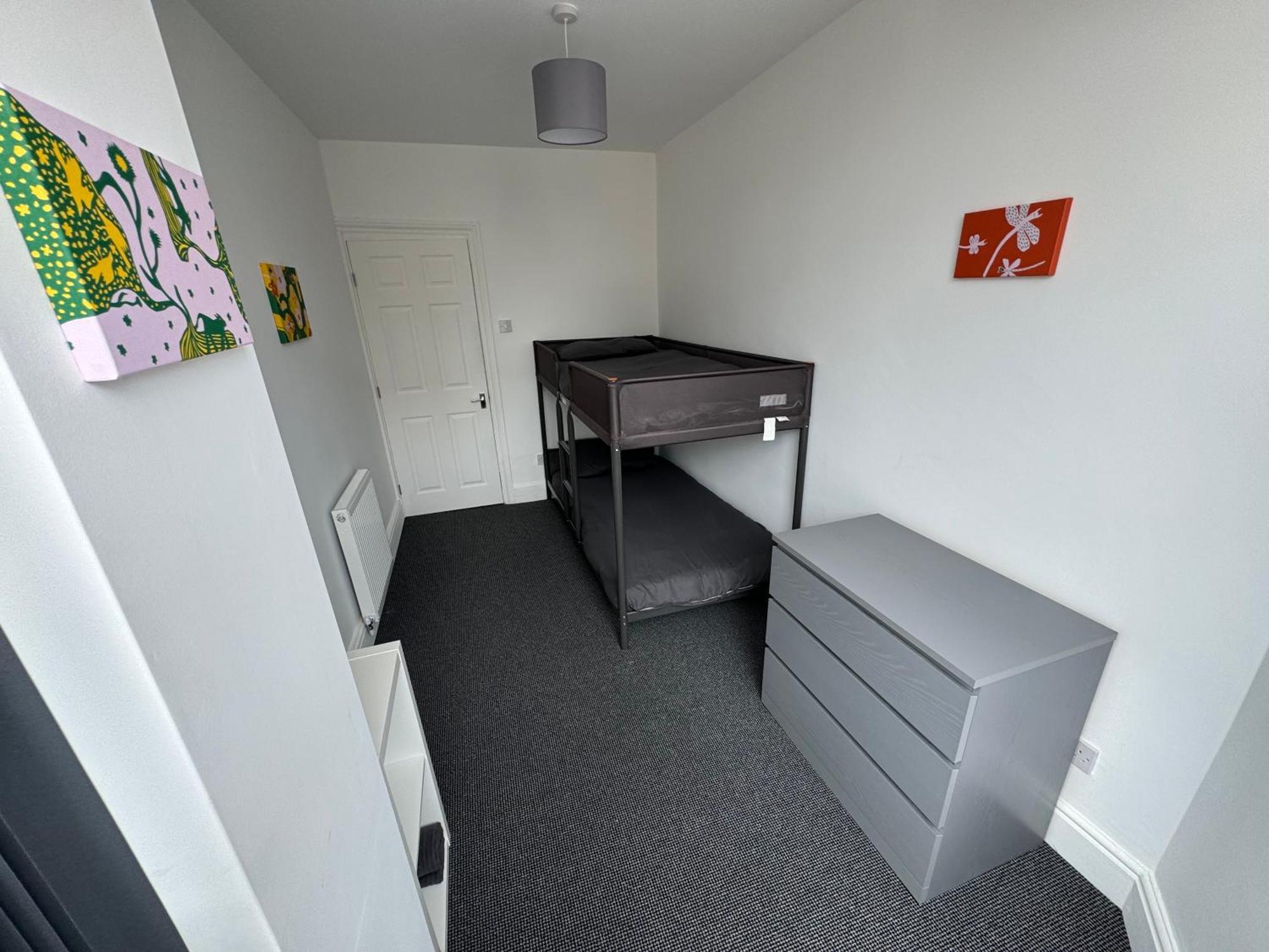 Apartment Theo 150 Meters From The Winter Gardens Large Groups Welcome Blackpool