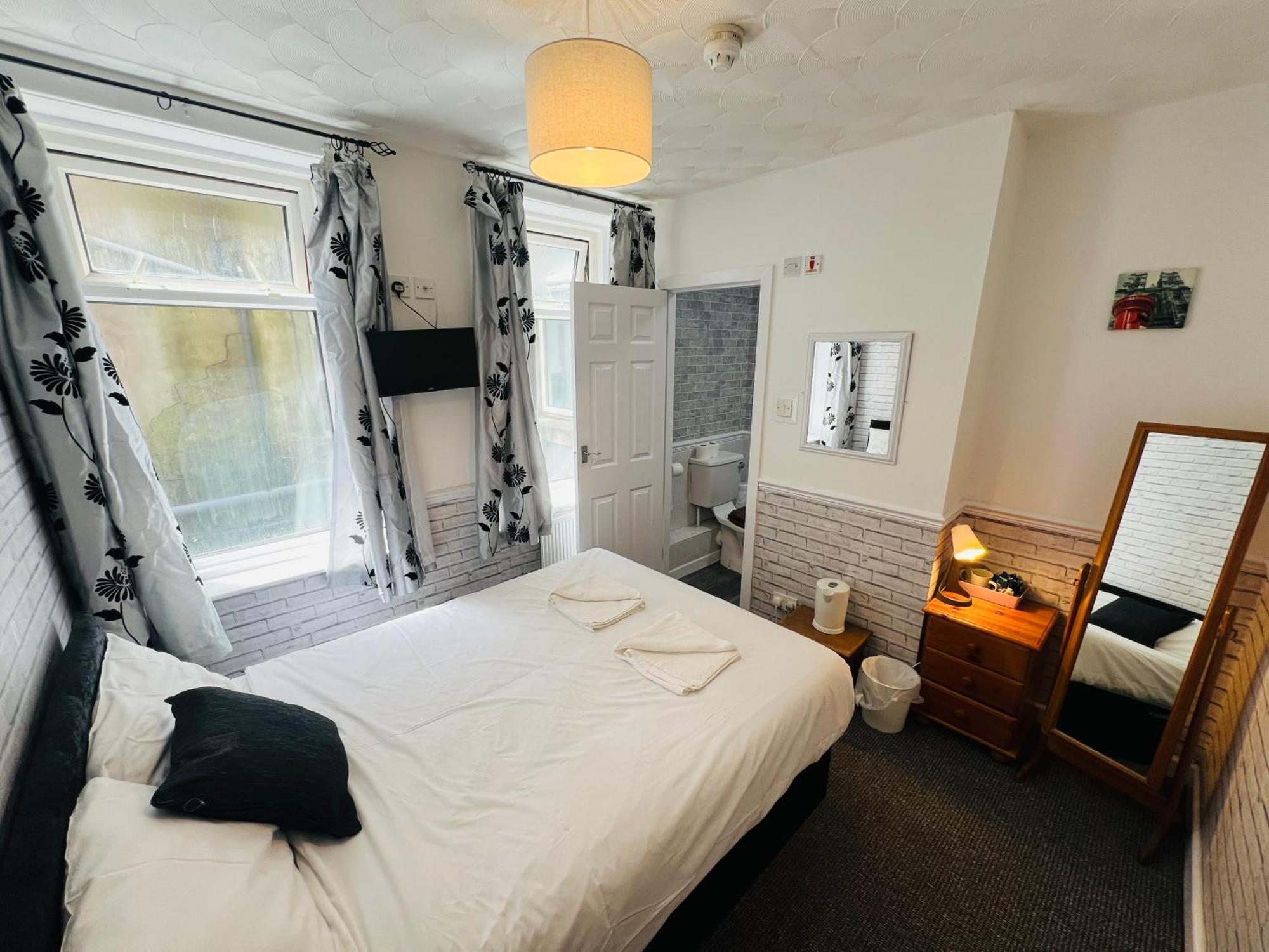 Tower Road Bed & Breakfast