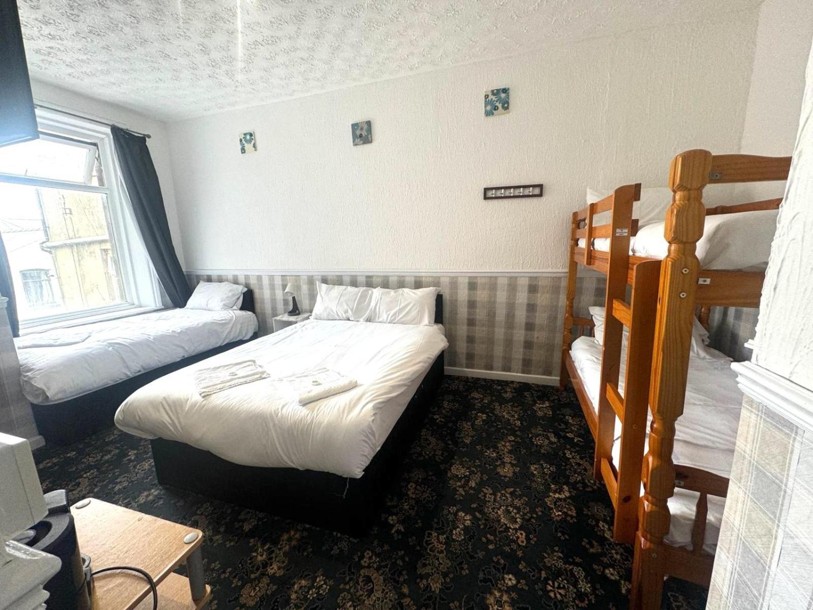 Bed & Breakfast Tower Road Blackpool