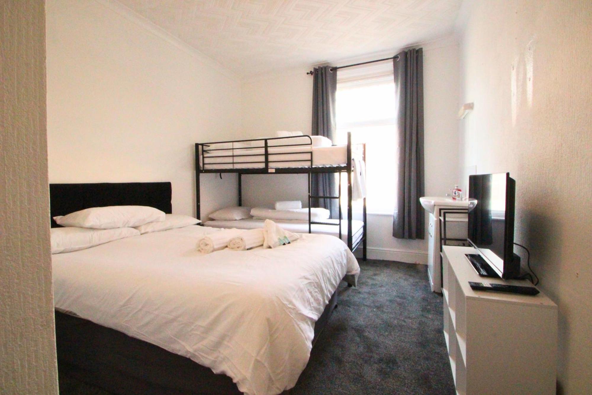 Oyo 33 3* Blackpool
