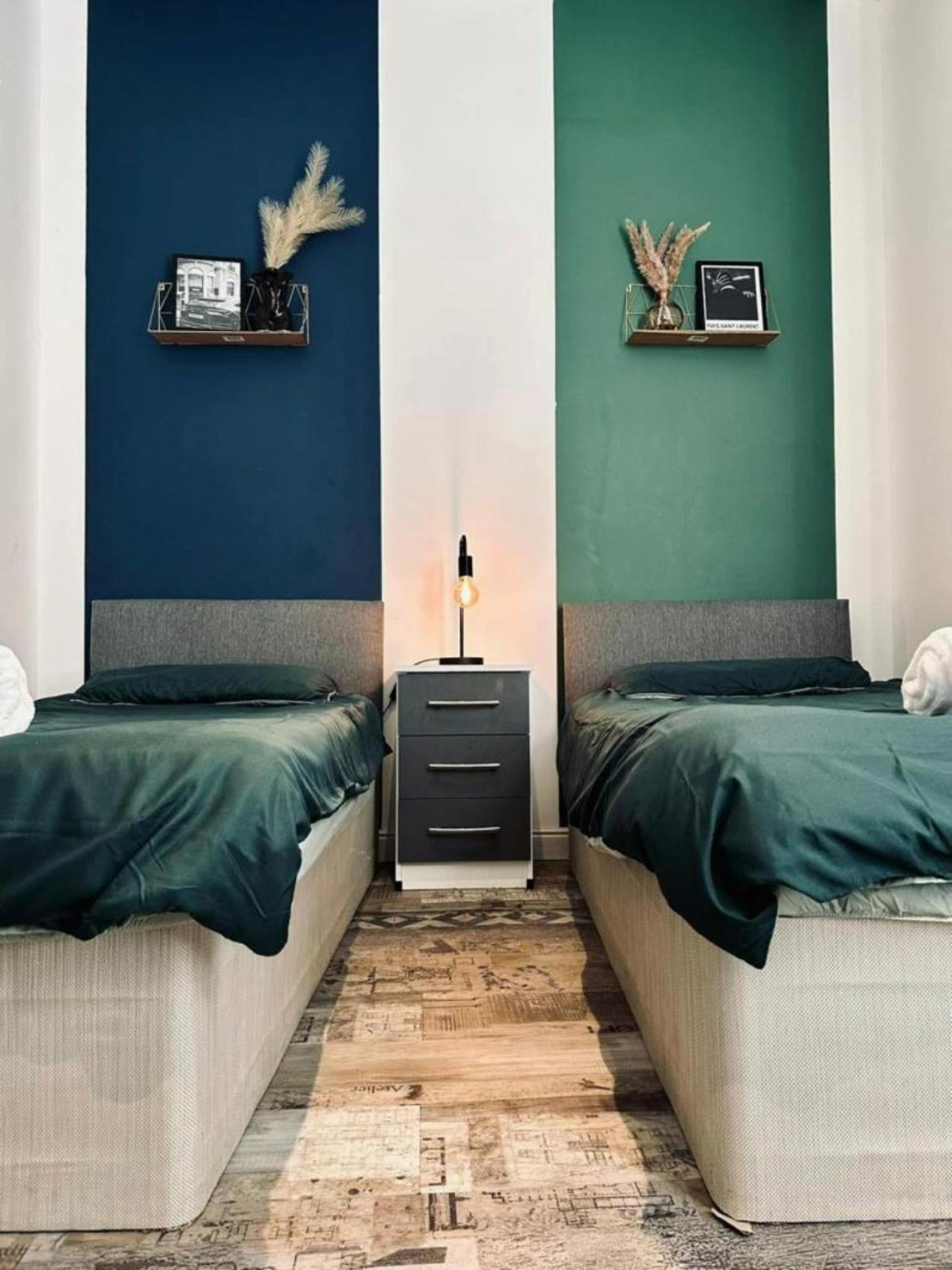 Apartment Bond Street Apartment, Sleeps 7 *