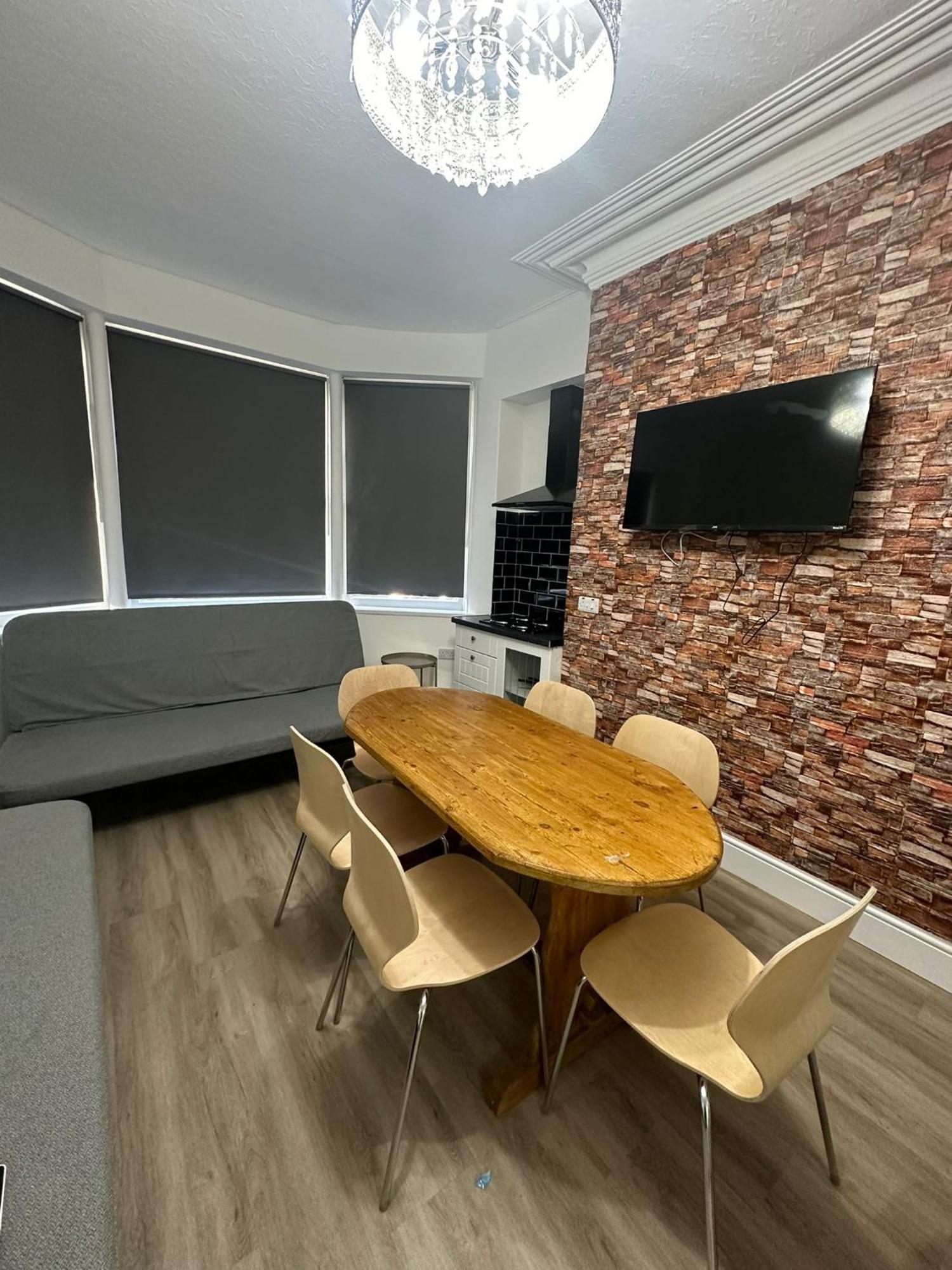 Apartment Suli House- Holiday Flats & En-Suite-Families And Couples Only *