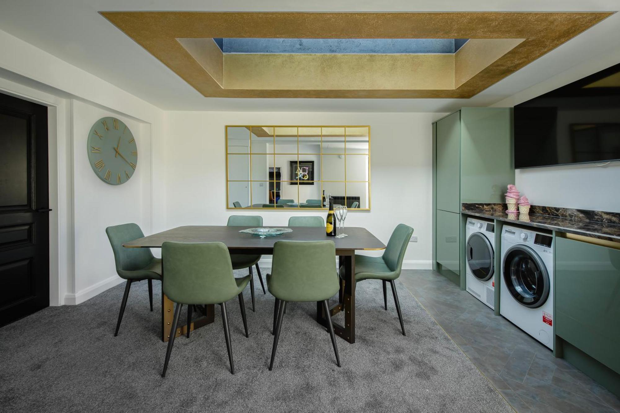 Swish Luxury Apartment
