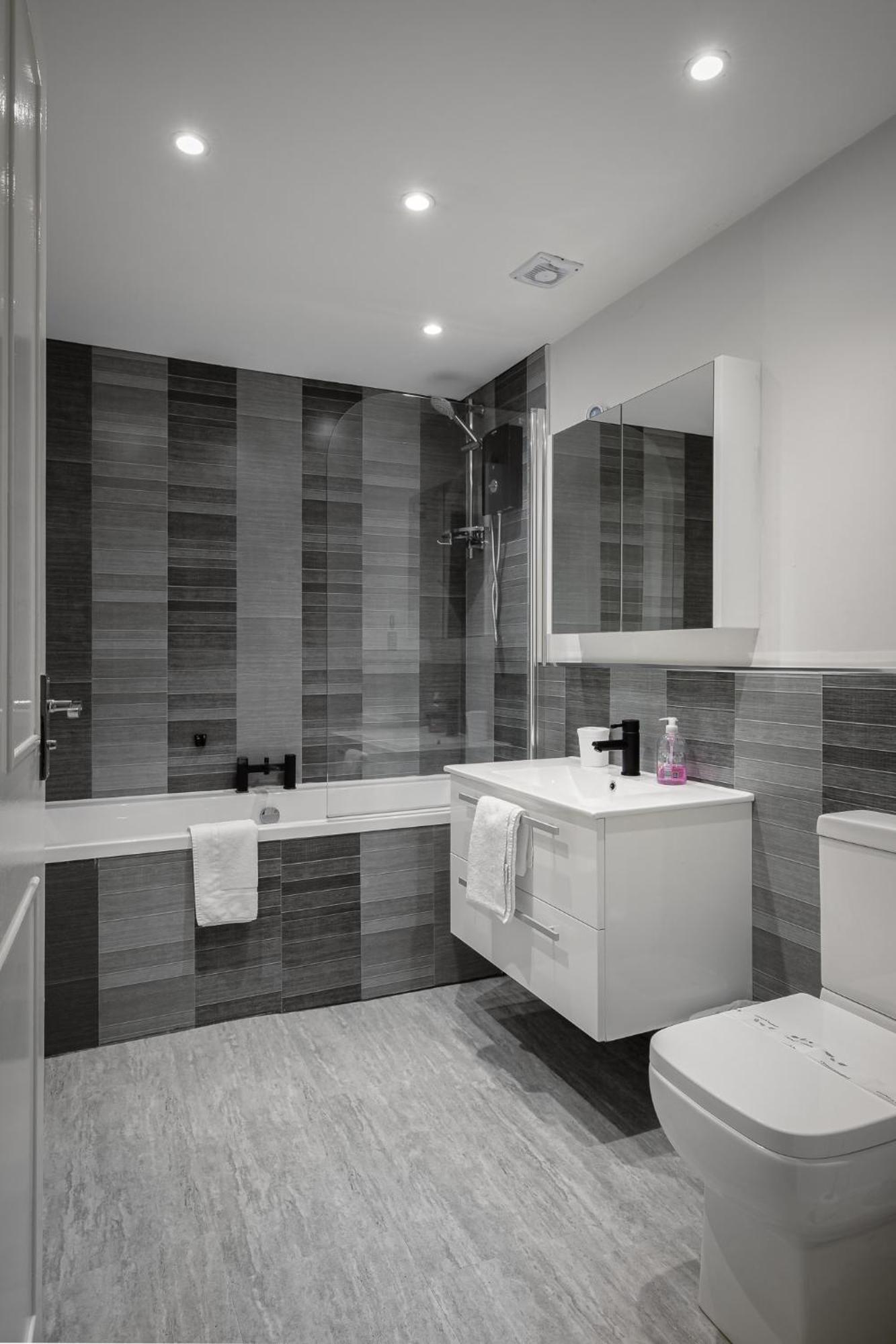 The Place By Sasco - Free Parking Apartment