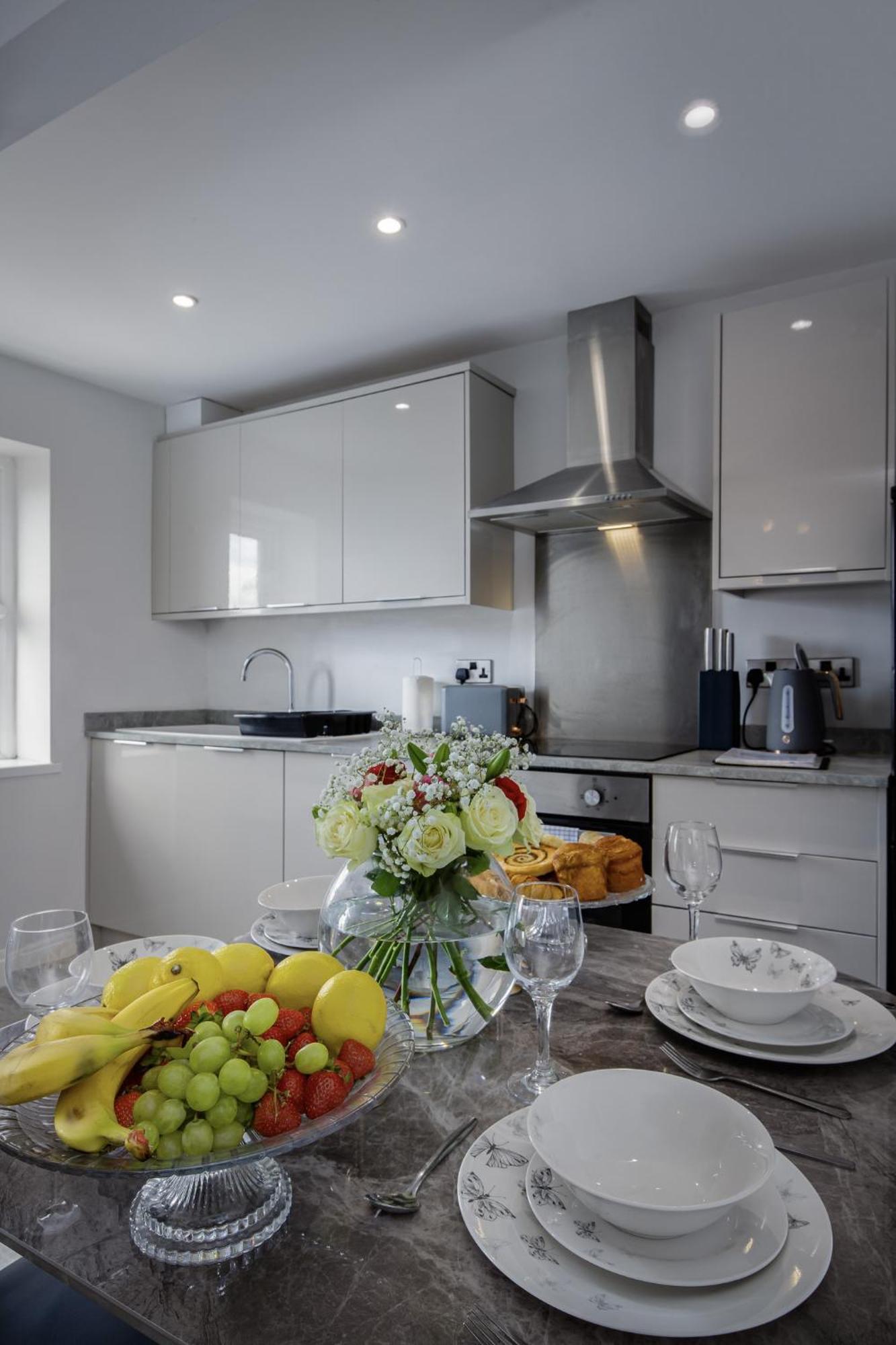 The Place By Sasco - Free Parking Apartment