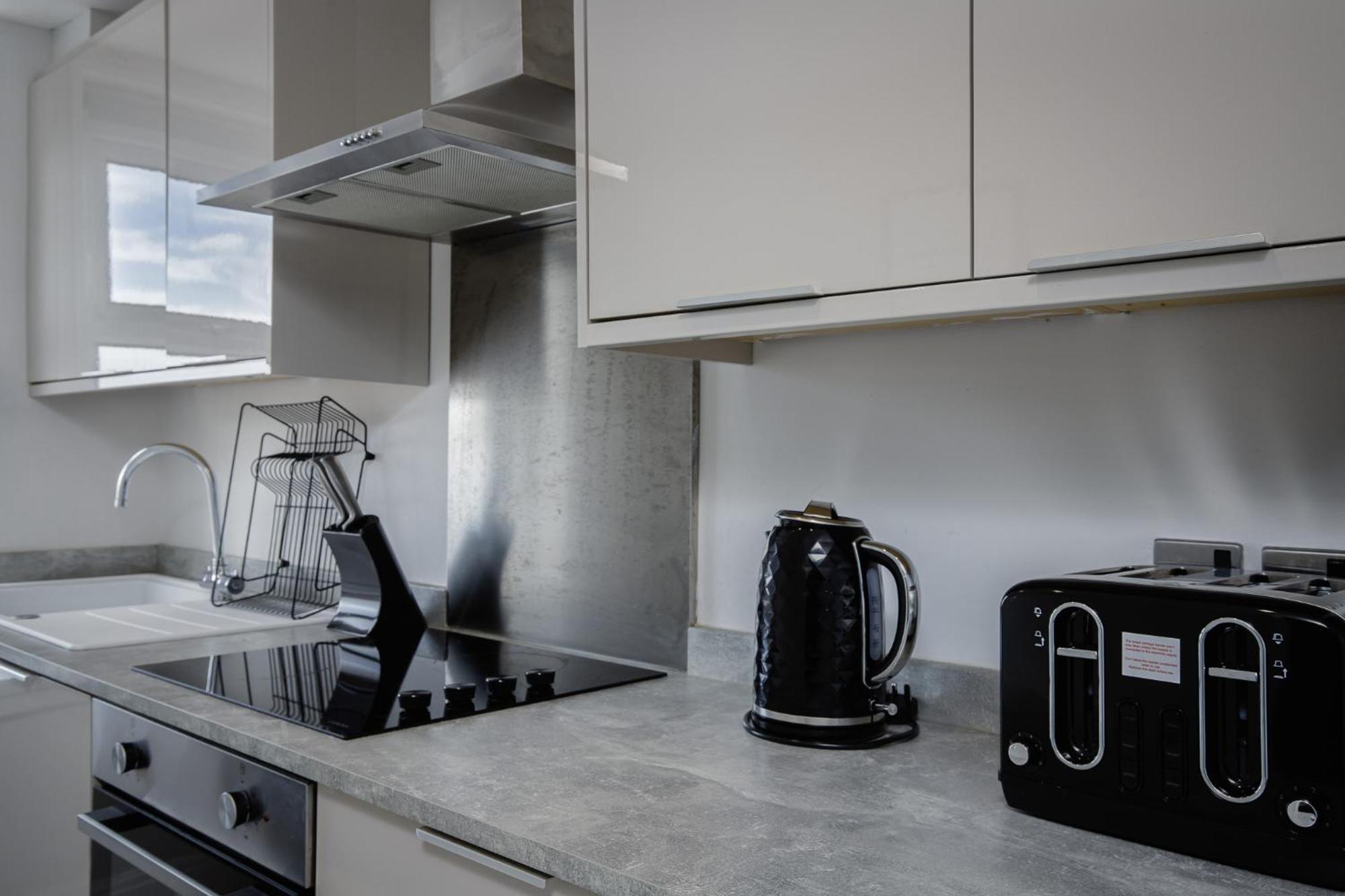 The Place By Sasco - Free Parking Apartment *