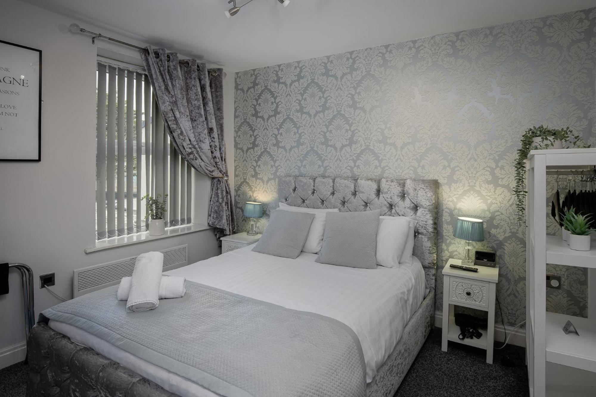 The Place By Sasco - Free Parking Apartment Blackpool