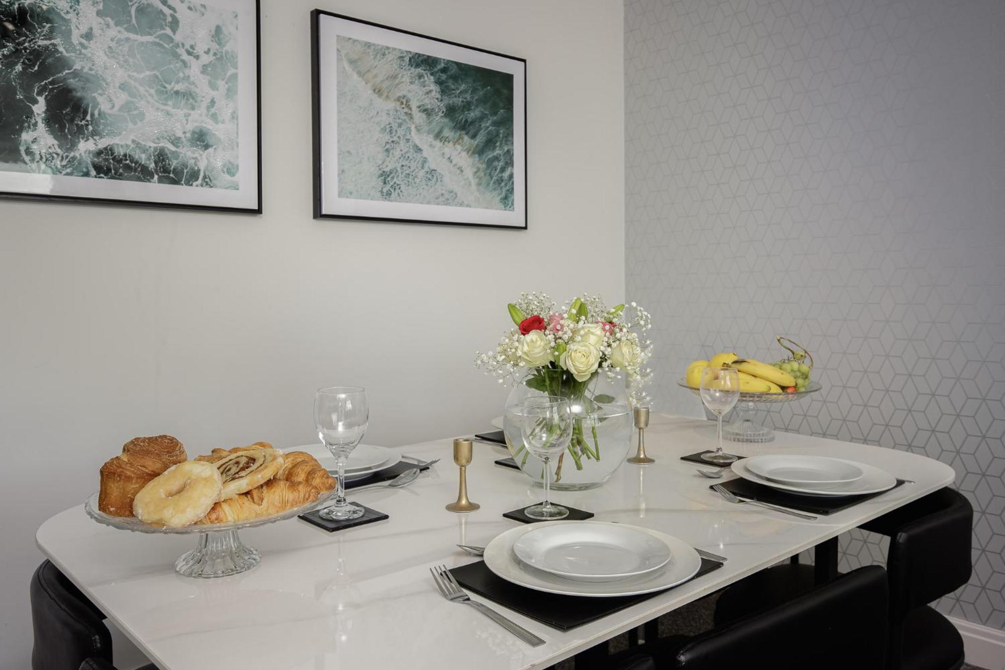 The Place By Sasco - Free Parking Apartment