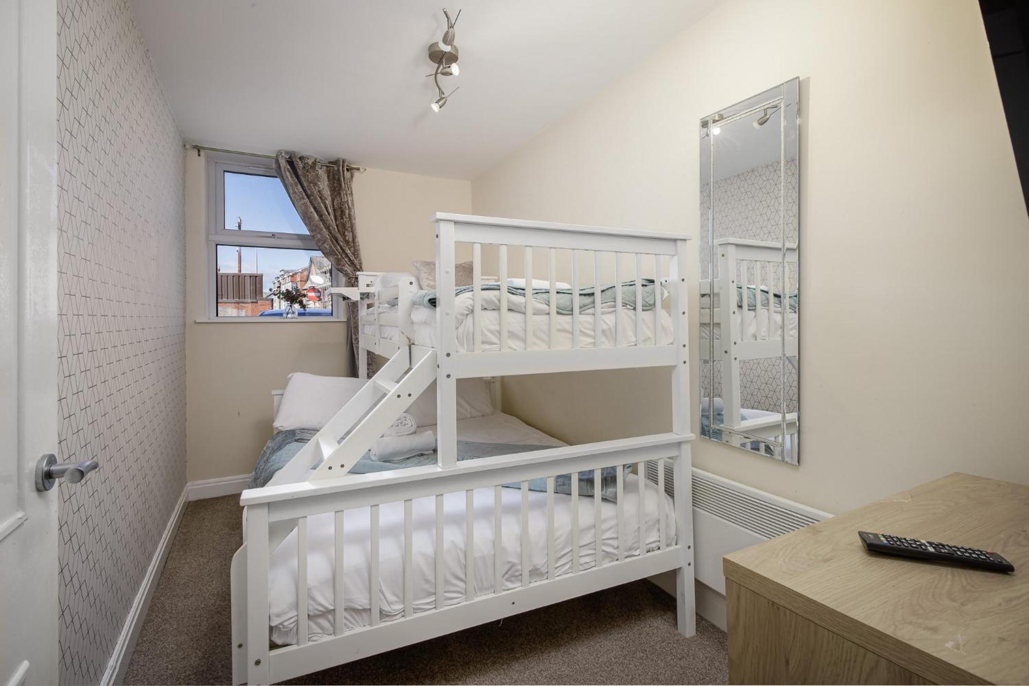 The Place By Sasco - Free Parking Apartment