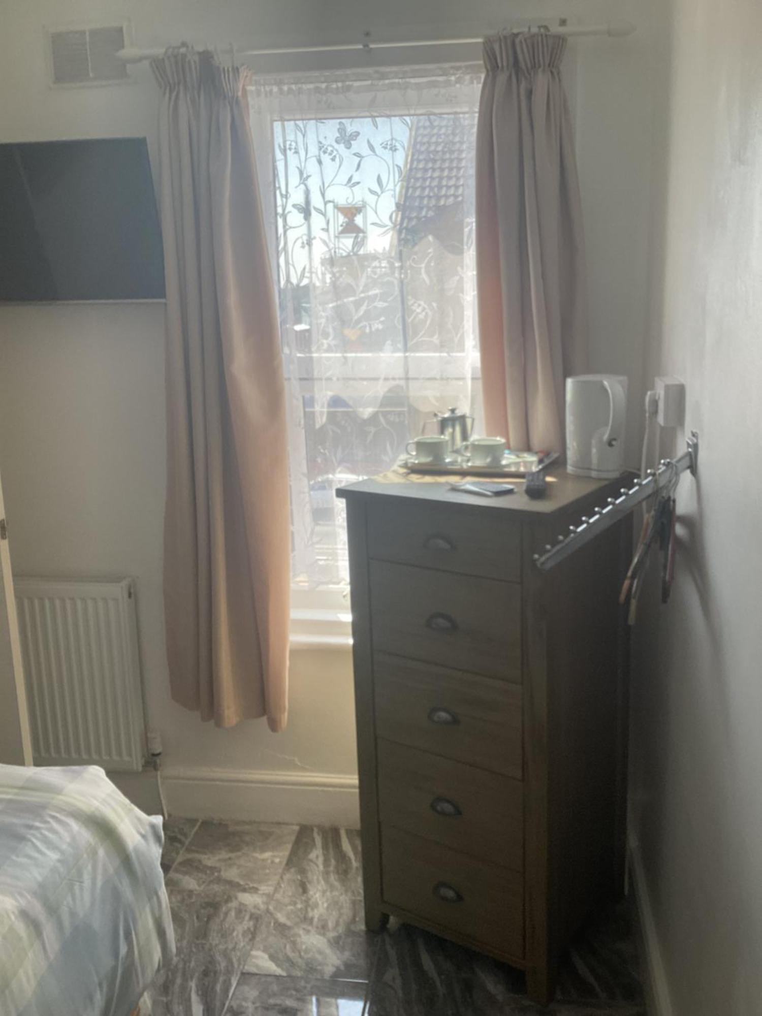 Hotel Alexander 2*