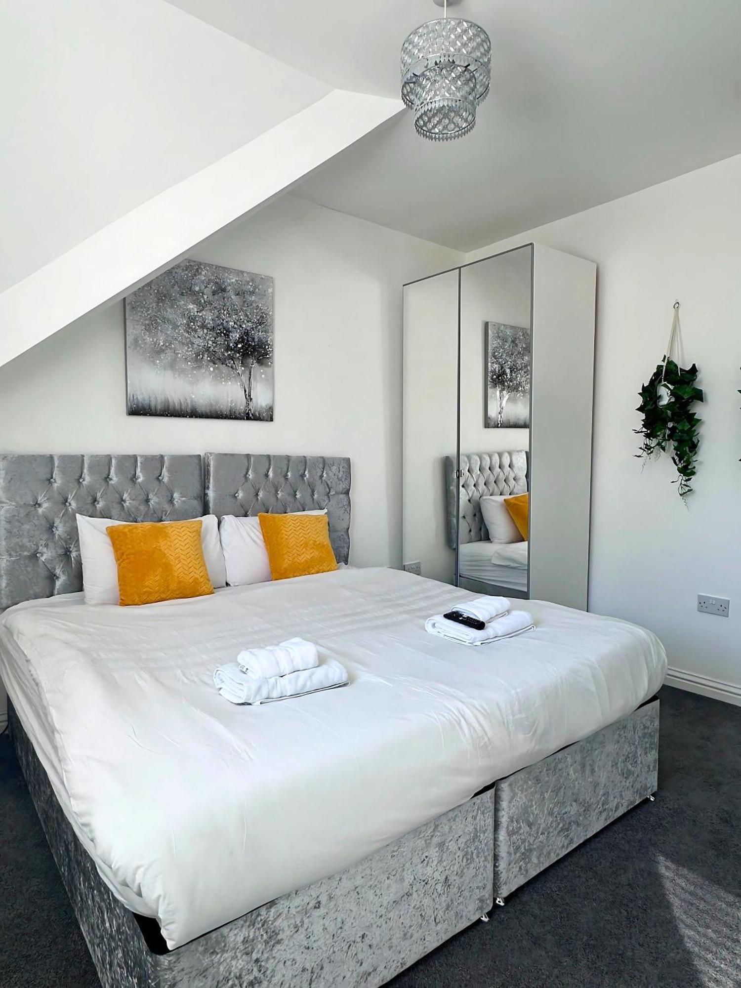Granada At Pleasure Apartment *
