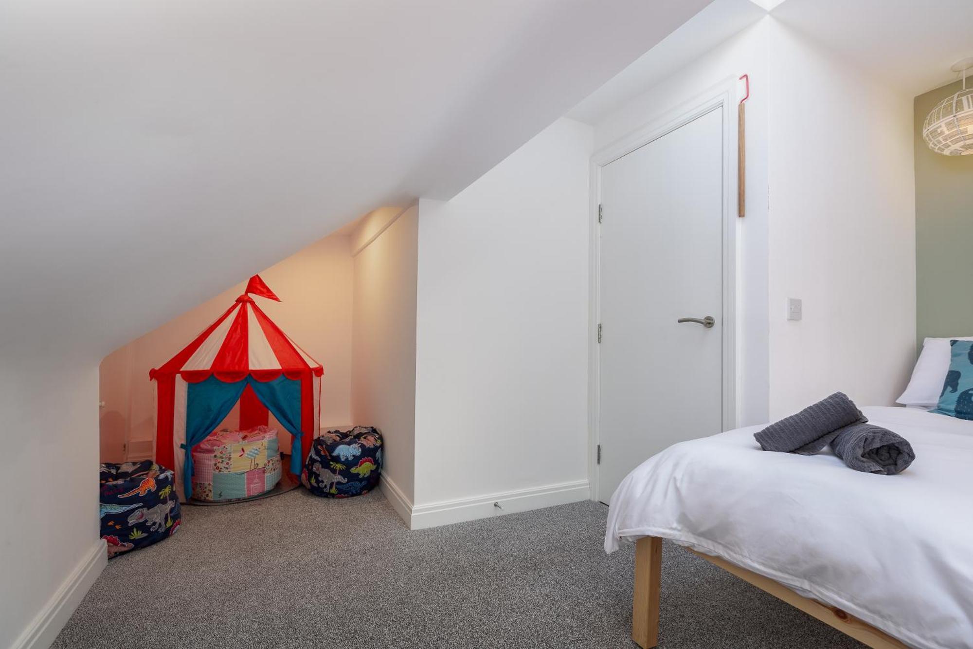 Reads Court - Collection Apartment *