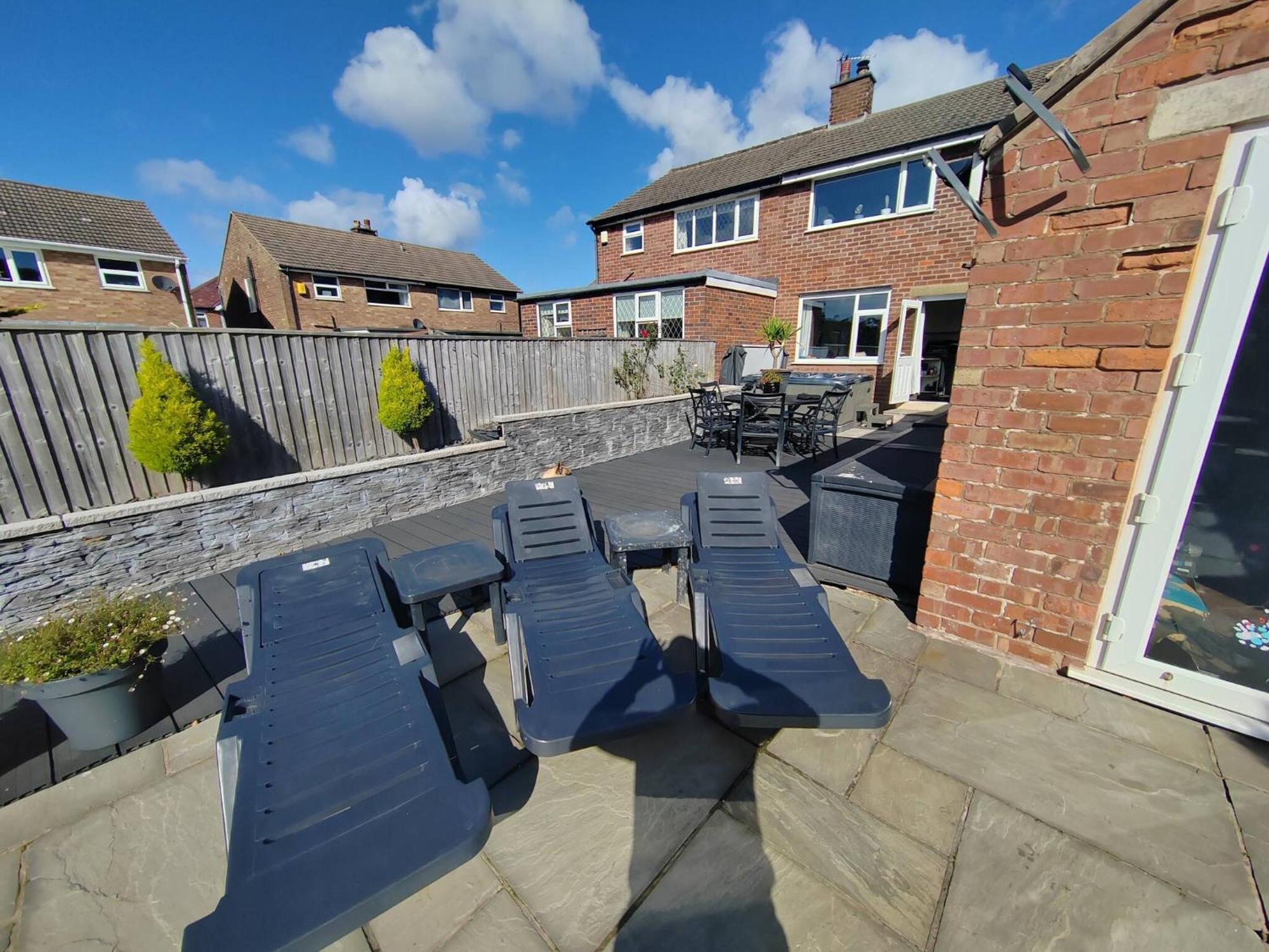 Cozy, Modern Family Holiday home Blackpool