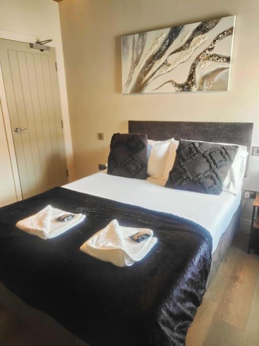Sloane Modern 2 Bedroom Seafront * Blackpool
