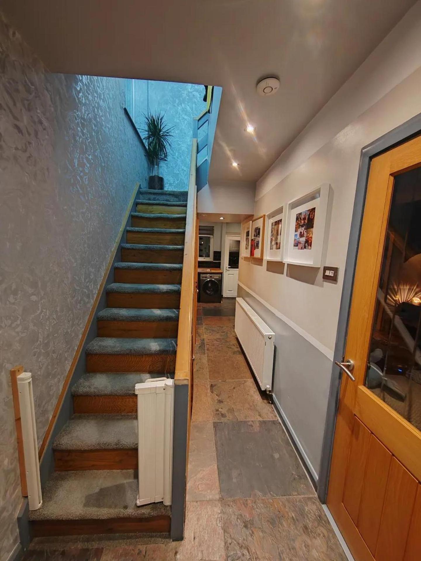 Cozy Retreat With 3 Bedrooms * Blackpool