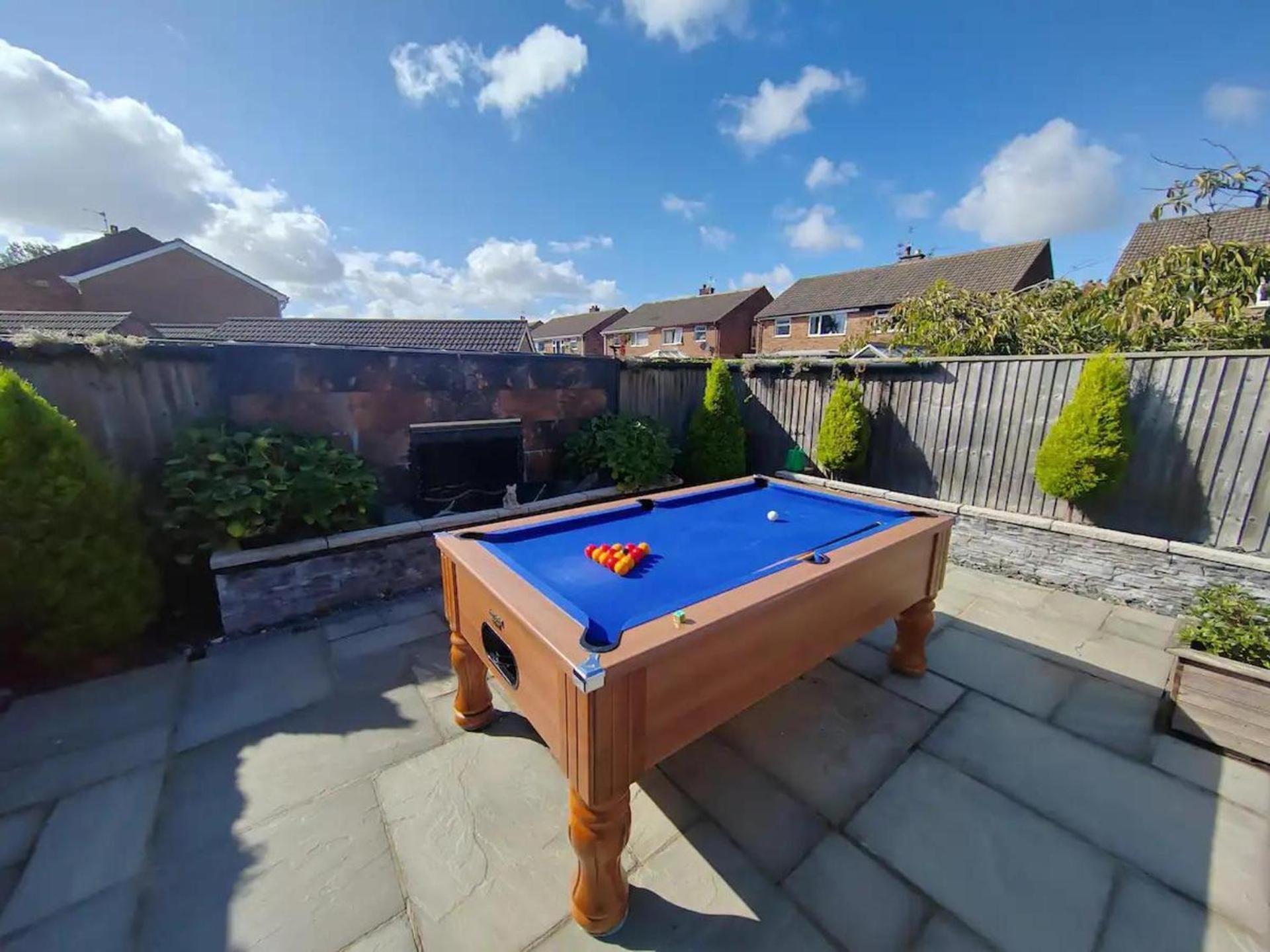 Cozy Retreat With 3 Bedrooms * Blackpool