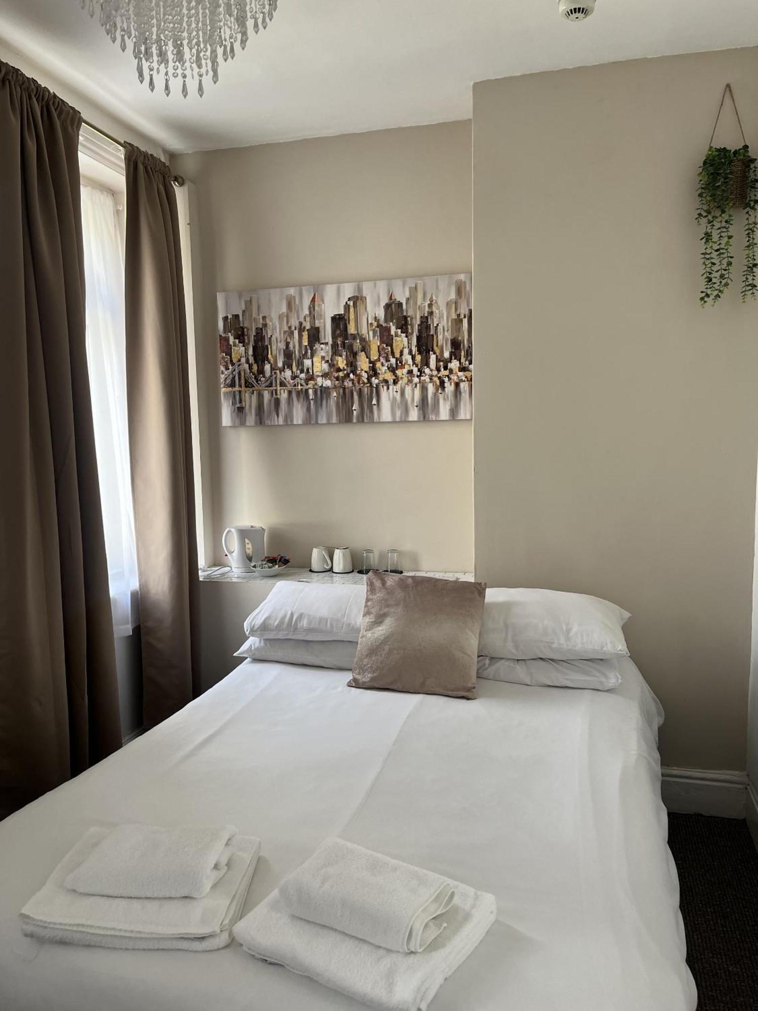 At 25 Guest house 3*