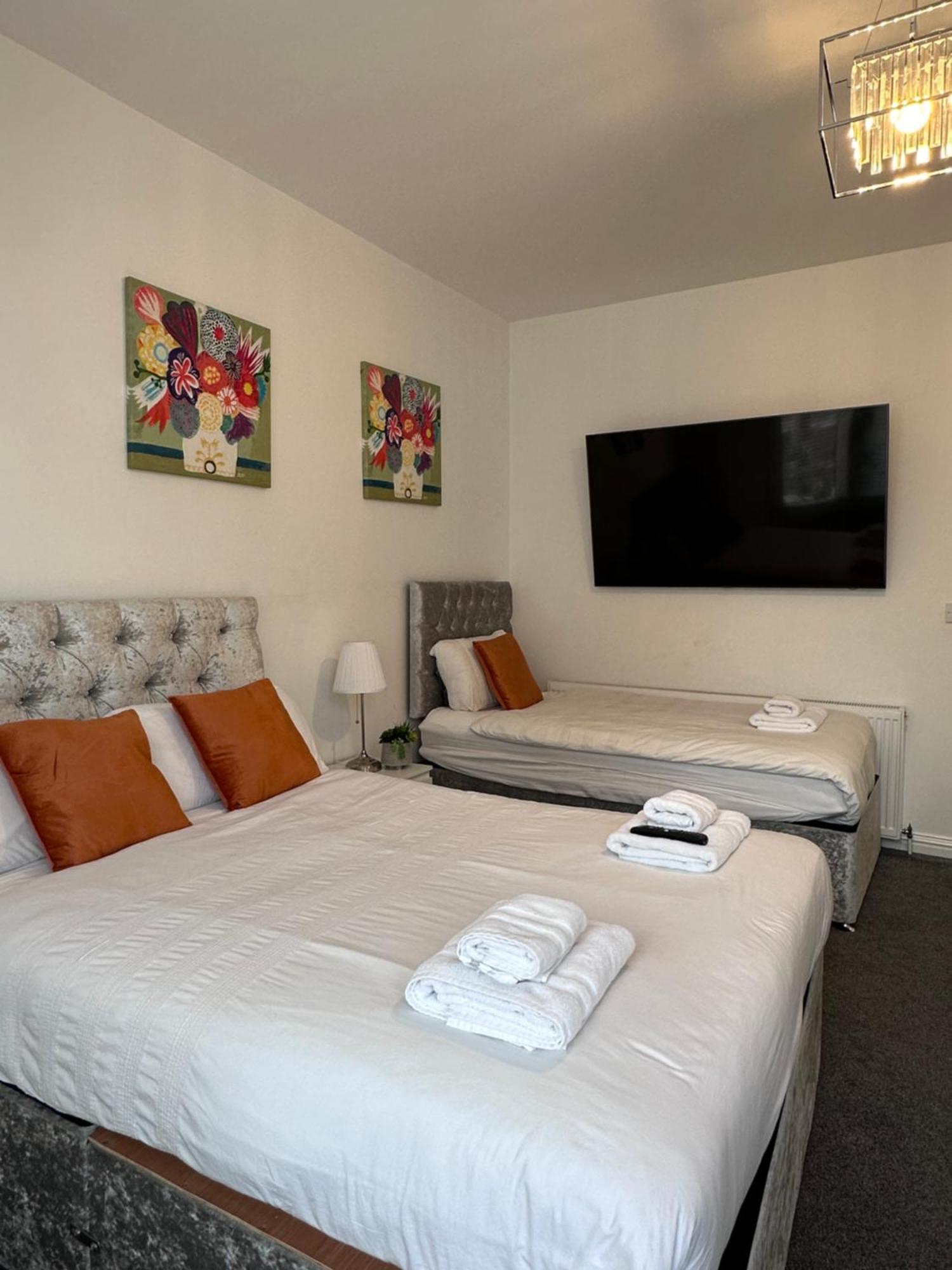 Granada At Pleasure Apartment *