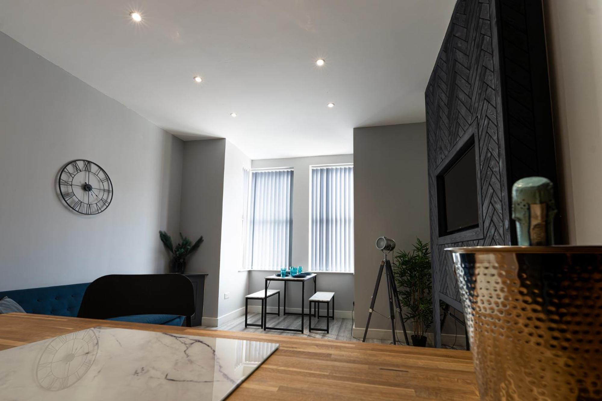 Charles Alexander Short - Vibe Apartment Blackpool