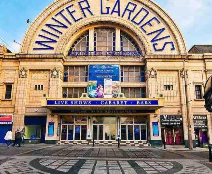 Holiday home Parking Walk To Tower Winter Gardens And Main Attractions