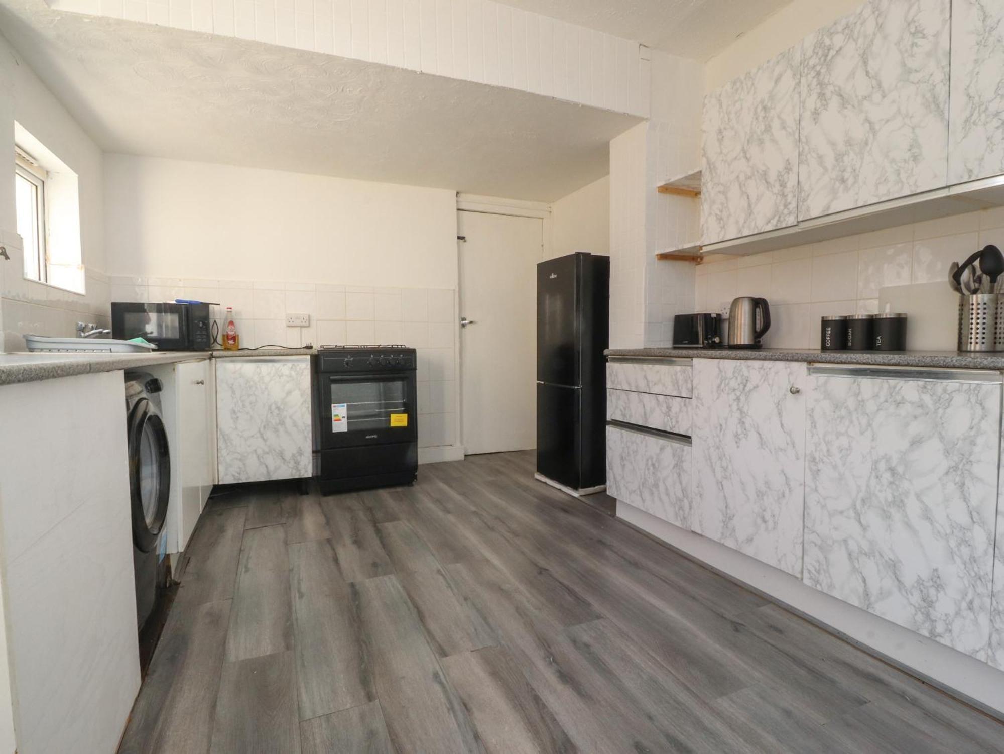 21 Eaves Street *