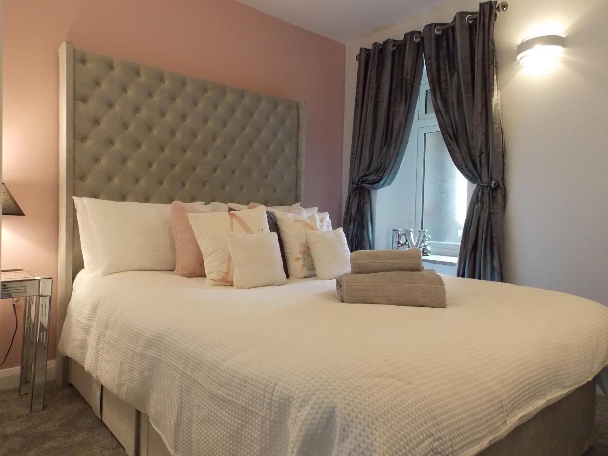Eden Sasco Apartment