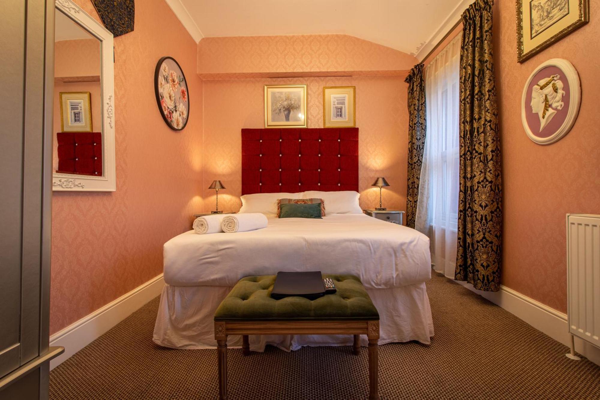 Hotel Rouge 4*