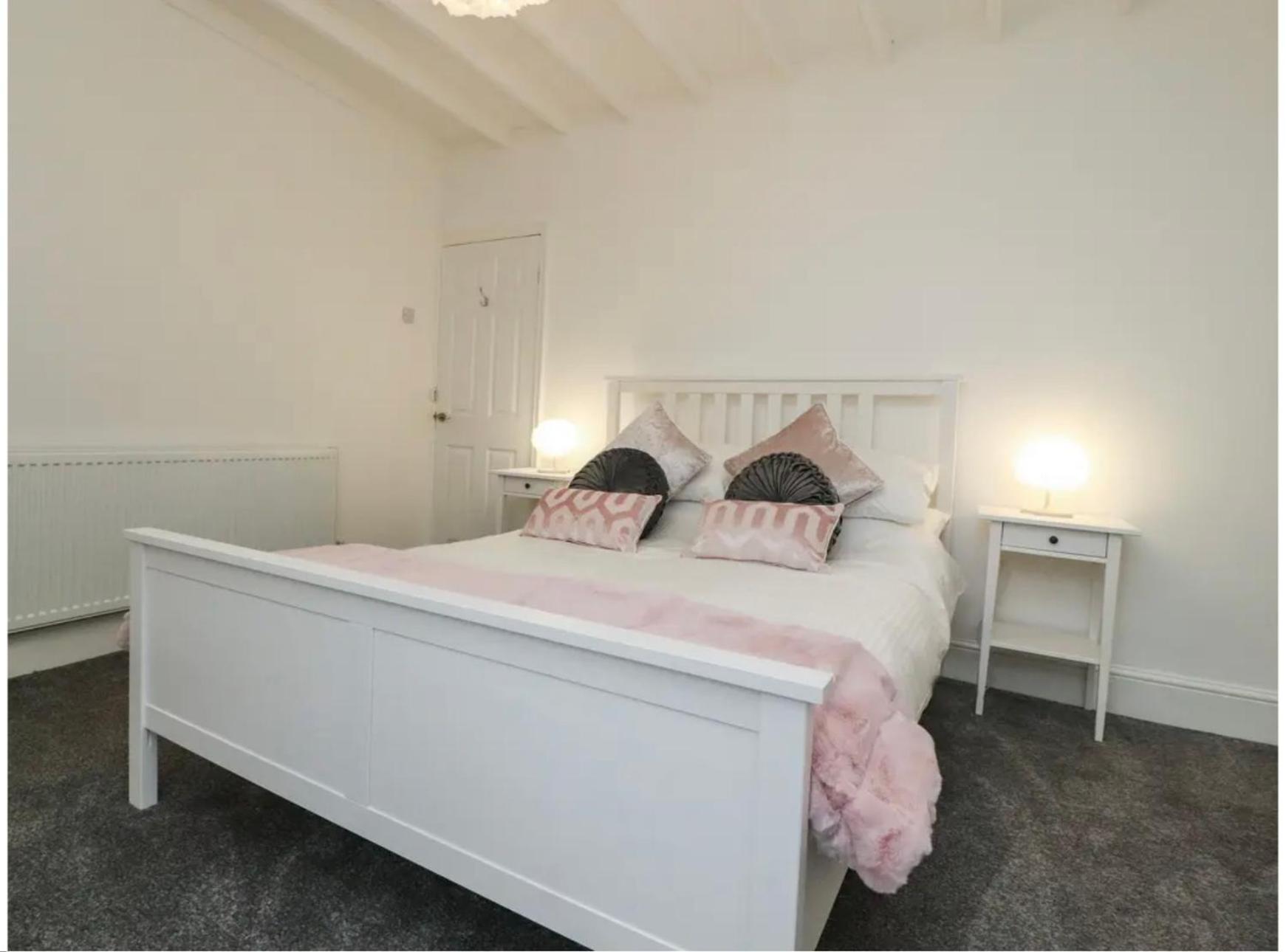 Holiday home Kitty - 3 Bedroom - Warm And Welcoming - Sleeps 5 -