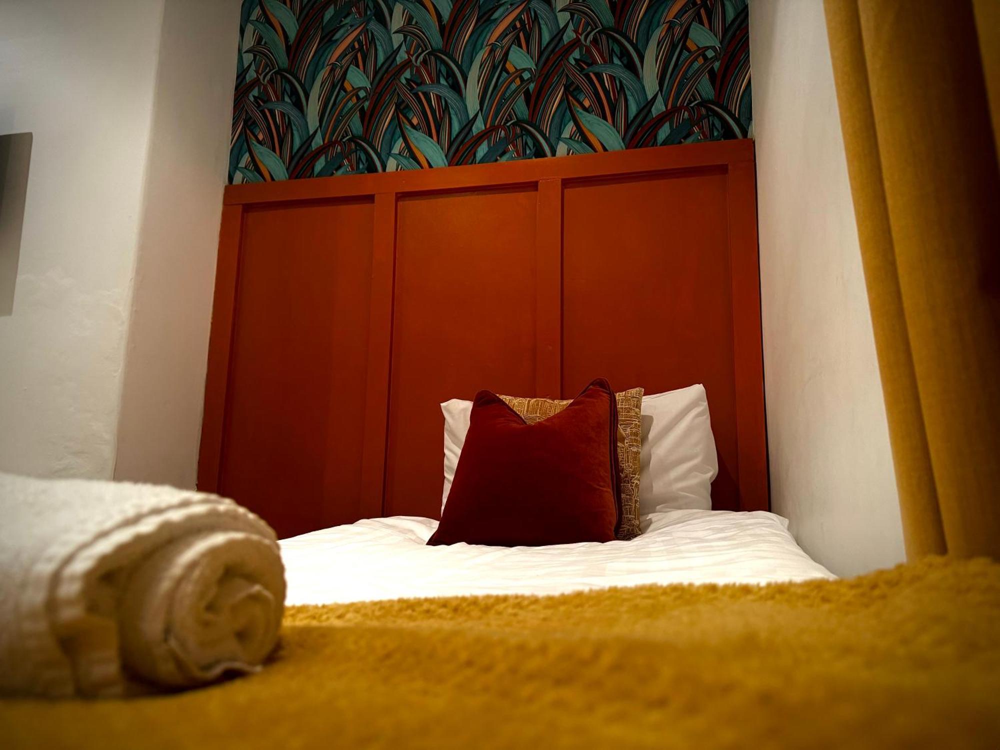 The Horncliffe Hot Tub Holiday home Blackpool