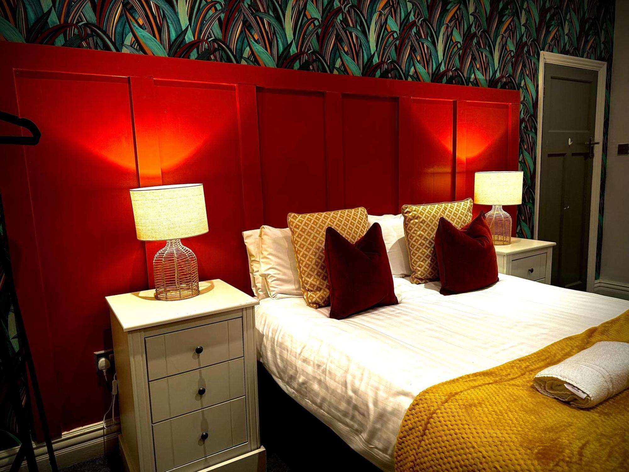 Holiday home Sleeps10-parking-garden-hottub-petfriendly Blackpool