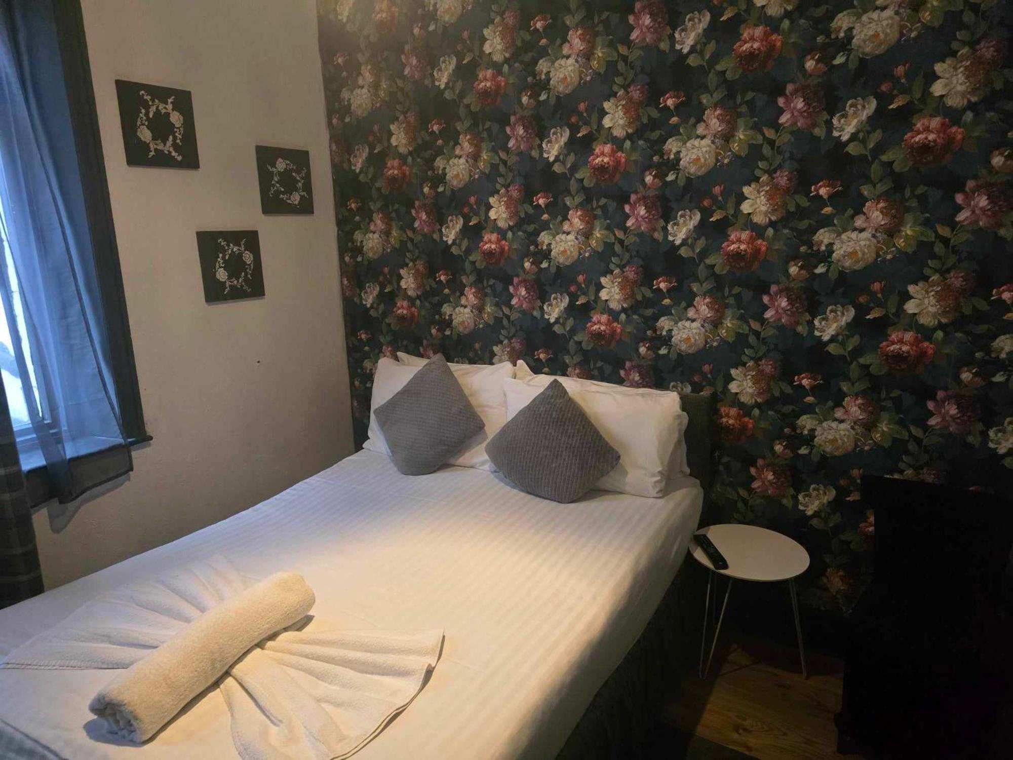 Rose Hotel 3*