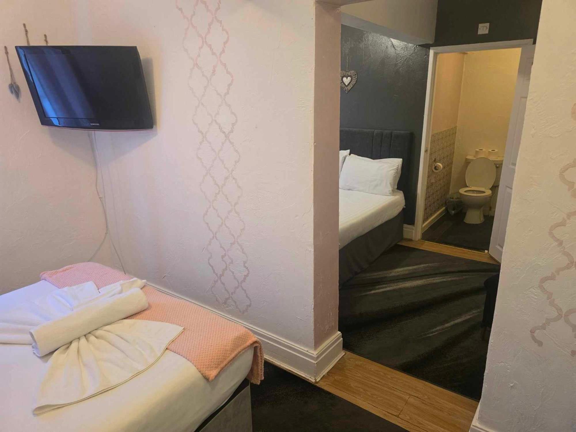 Rose 3* Blackpool