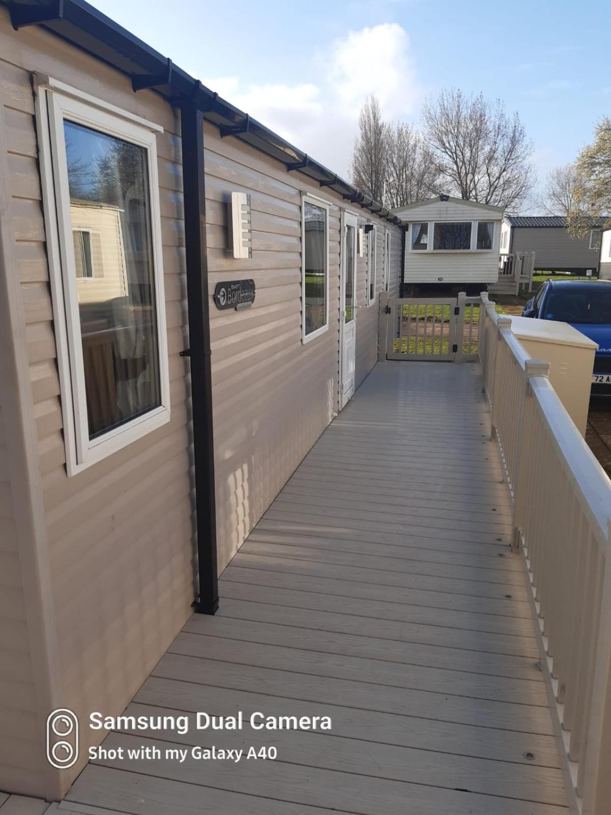 Family Holidays Lodge *