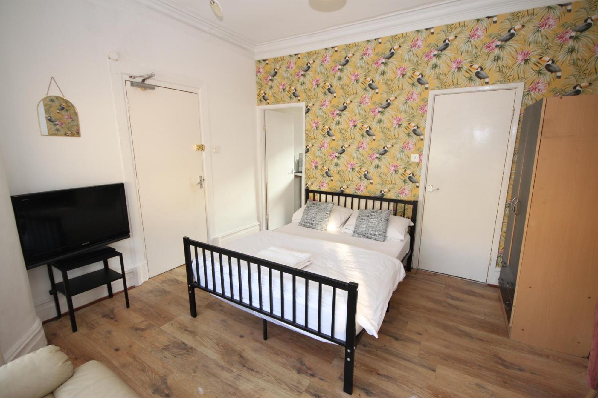 Cosy Casa: Beachfront Promenade Retreat With Free Parking Apartment Blackpool