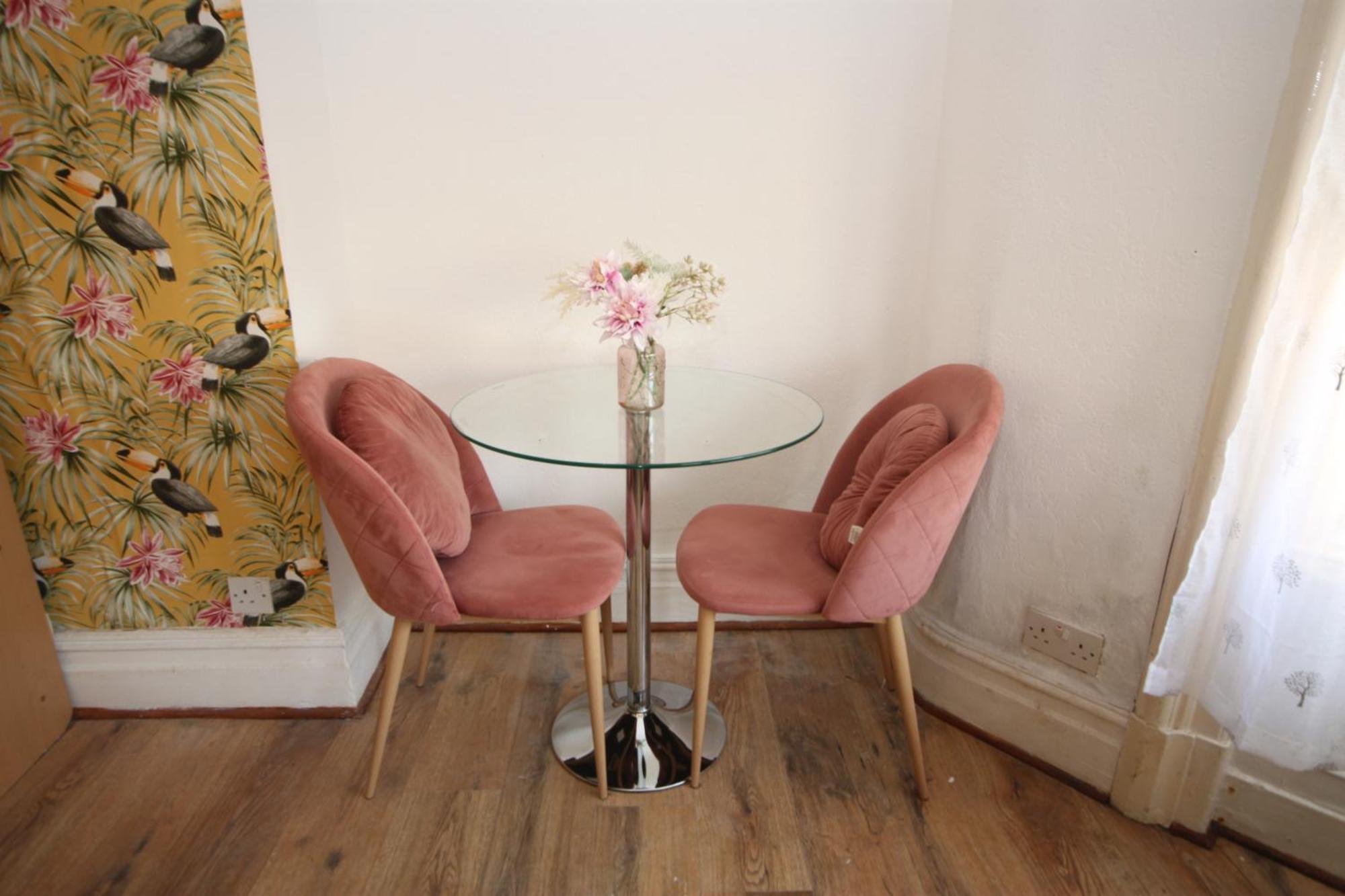 Apartment Cosy Casa: Beachfront Promenade Retreat With Free Parking Blackpool